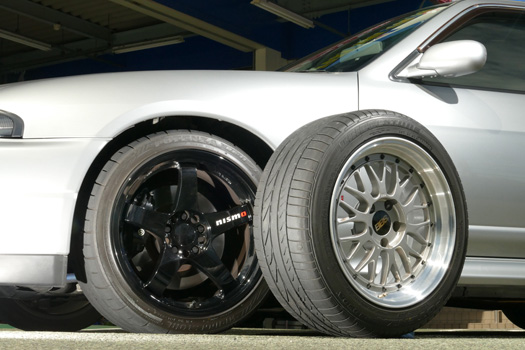 NISSAN SKYLINE GT-R:TIRE & WHEEL
