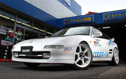 TOYOTA MR2