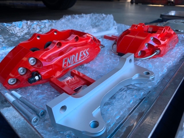 ◇SUBARU WRX S4 [VAG] 用品取付 ENDLESS ブレーキキャリパー&ローター