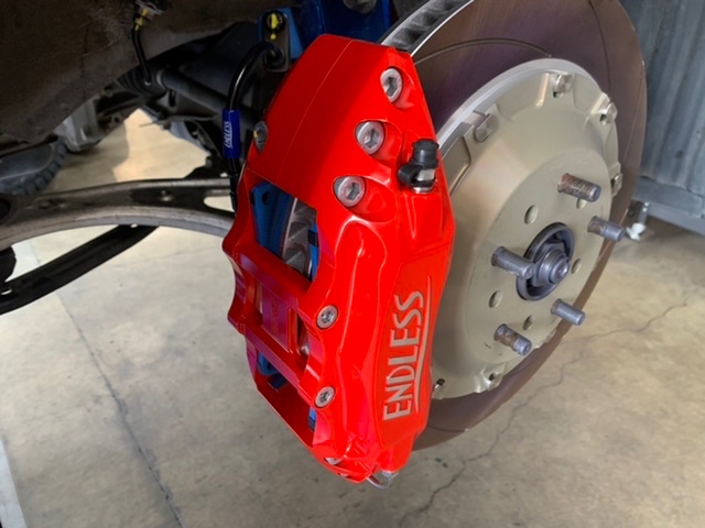 ◇SUBARU WRX S4 [VAG] 用品取付 ENDLESS ブレーキキャリパー&ローター