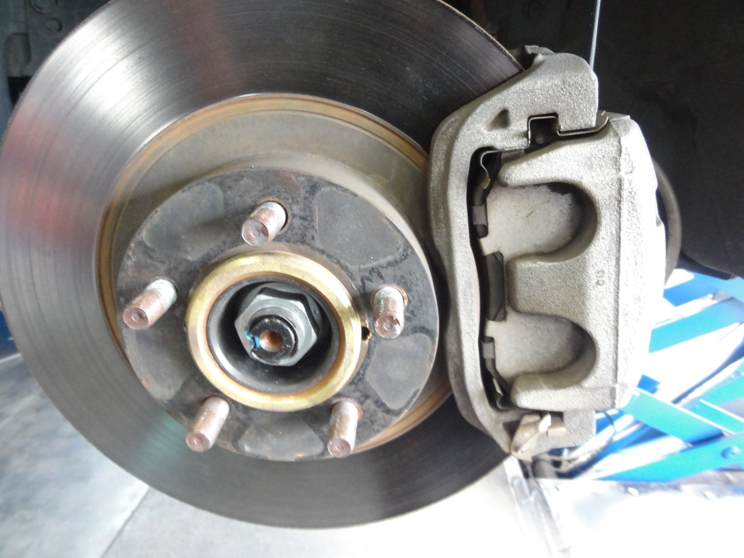 インプレッサ（GH8）エンドレス製スポーツブレーキパッド「SSS」装着