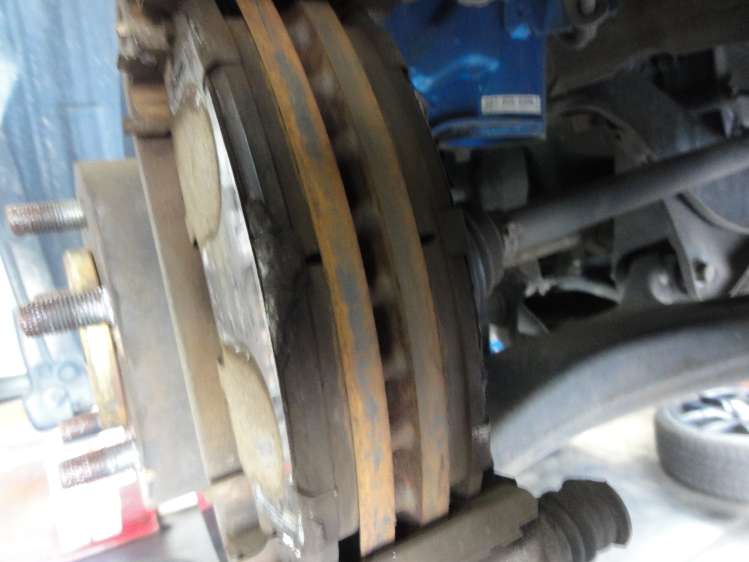 インプレッサ（GH8）エンドレス製スポーツブレーキパッド「SSS」装着