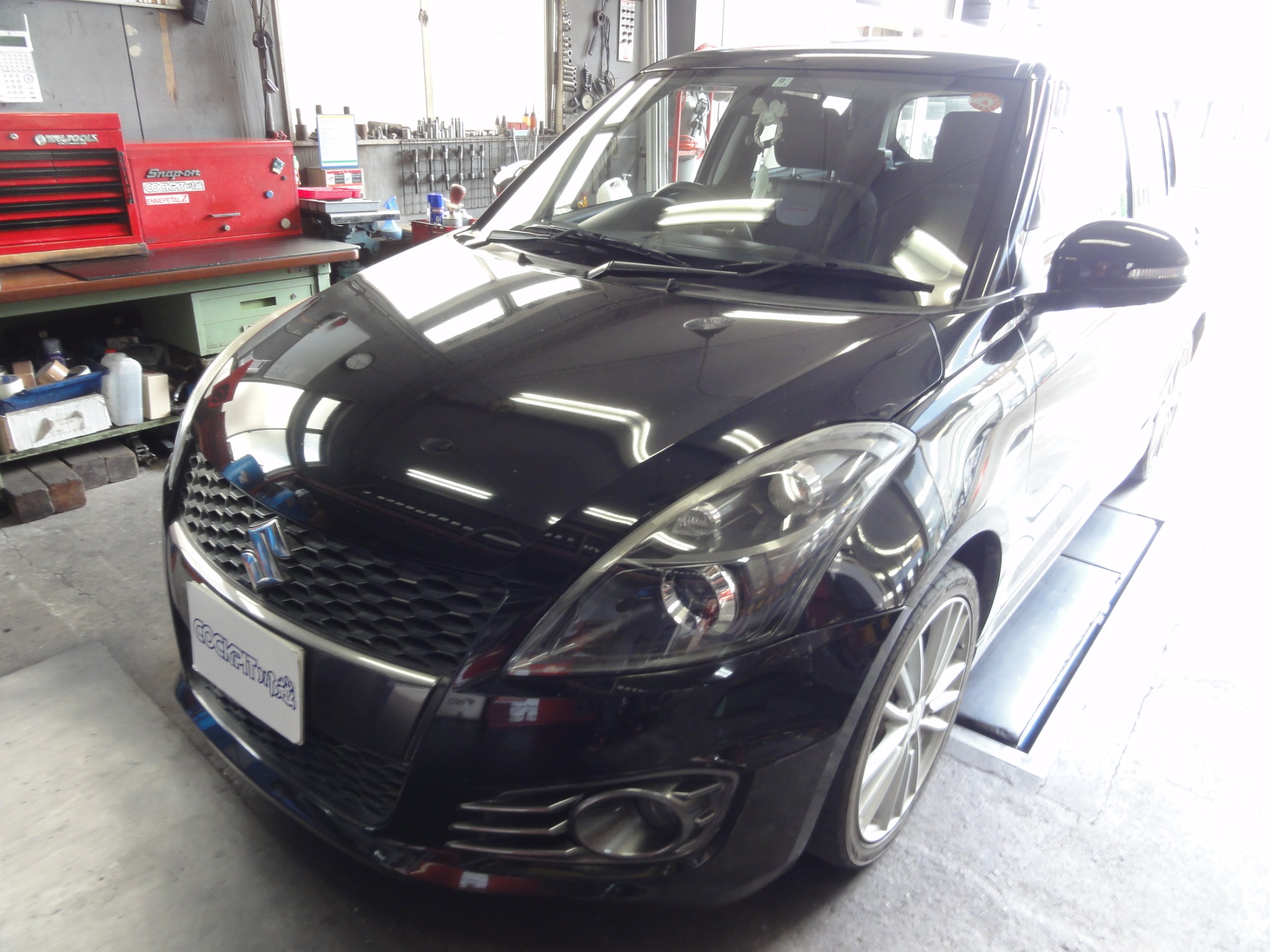 エボリスピナ スイフトスポーツ（ZC32S）ブリヂストンタイヤ「ポテンザ アドレナリン