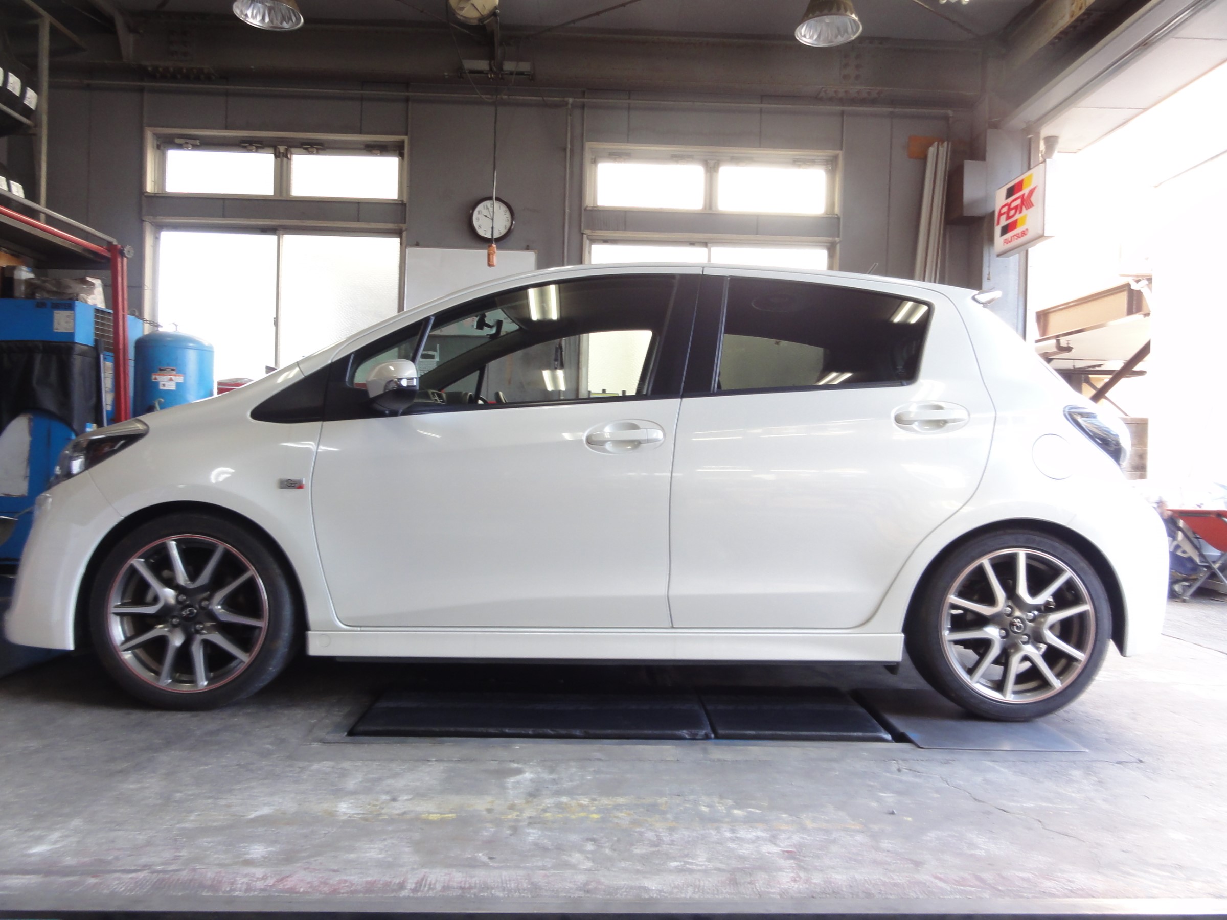 ヴィッツRS G's純正オプション17インチタイヤアルミホイールセット