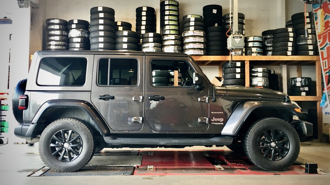 JEEP WRANGLER UNLIMITED SAHARA ✖ JEPPESEN LIFT UP SUSPENSION