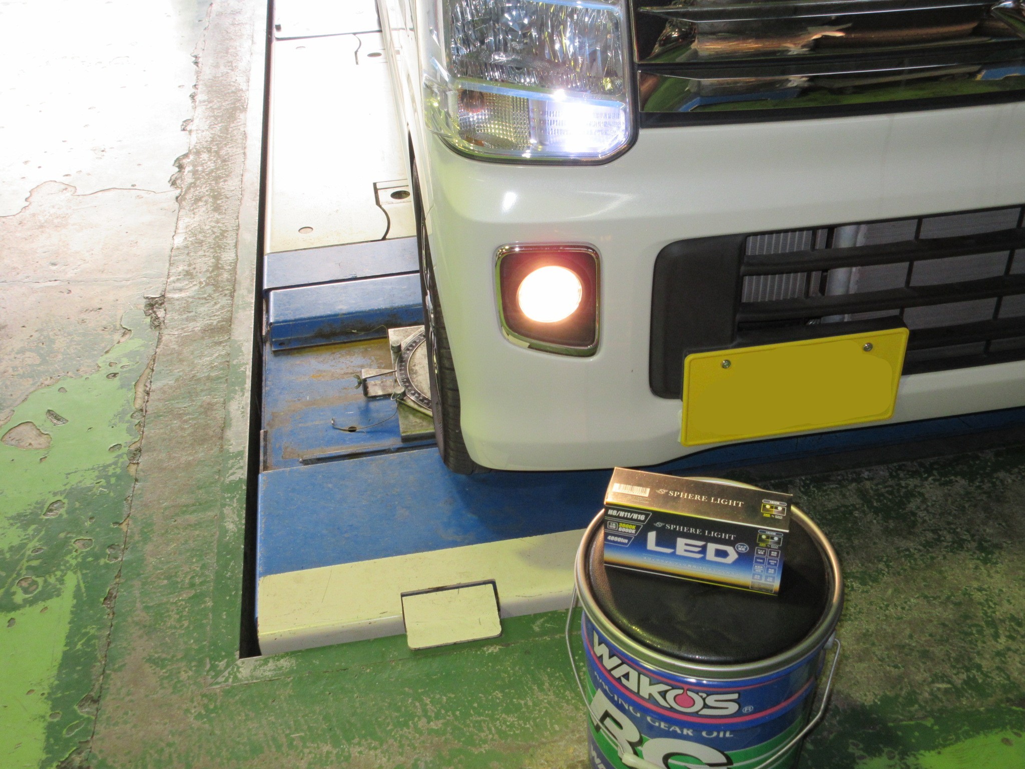 スズキ エブリイ ワゴン ハロゲン フォグランプ - 通販 - guianegro.com.br