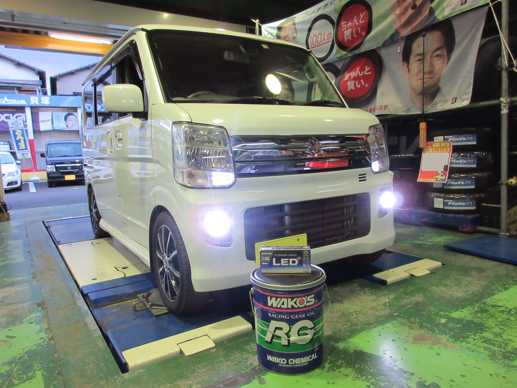 DA17エブリイにツインカラーLEDフォグ取付 | スズキ エブリイワゴン