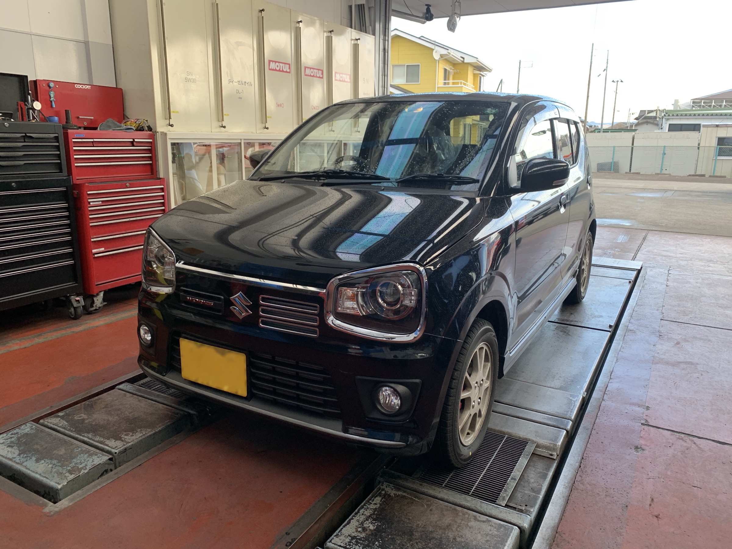 アルトワークス ダウンサス マフラーお取り付け スズキ アルトワークス スタッフ 日記 コクピット 荒井 車のカスタマイズにかかわるスタッフより
