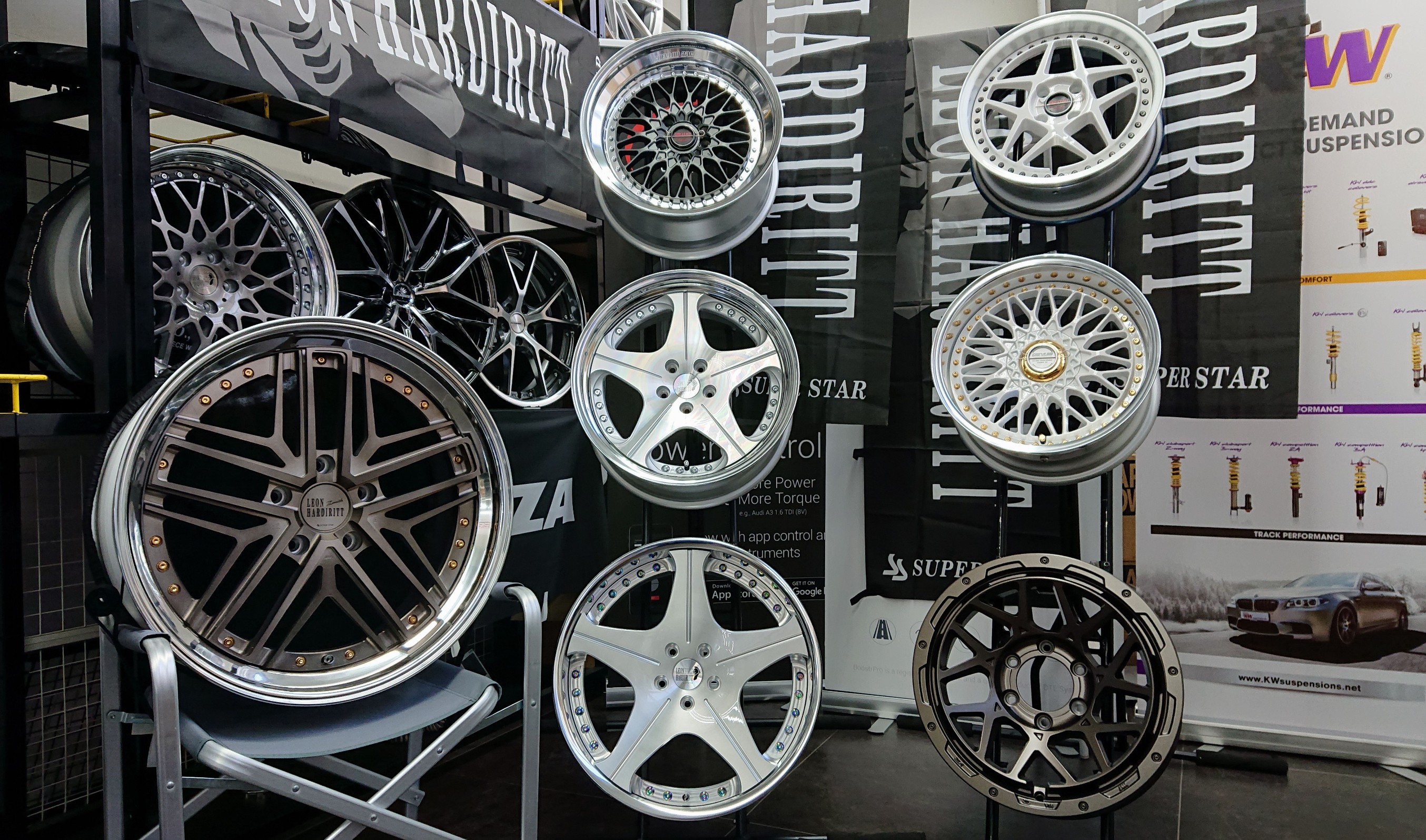 北海道に初上陸 !! SUPER STAR（スーパースター）新作ホイール展示