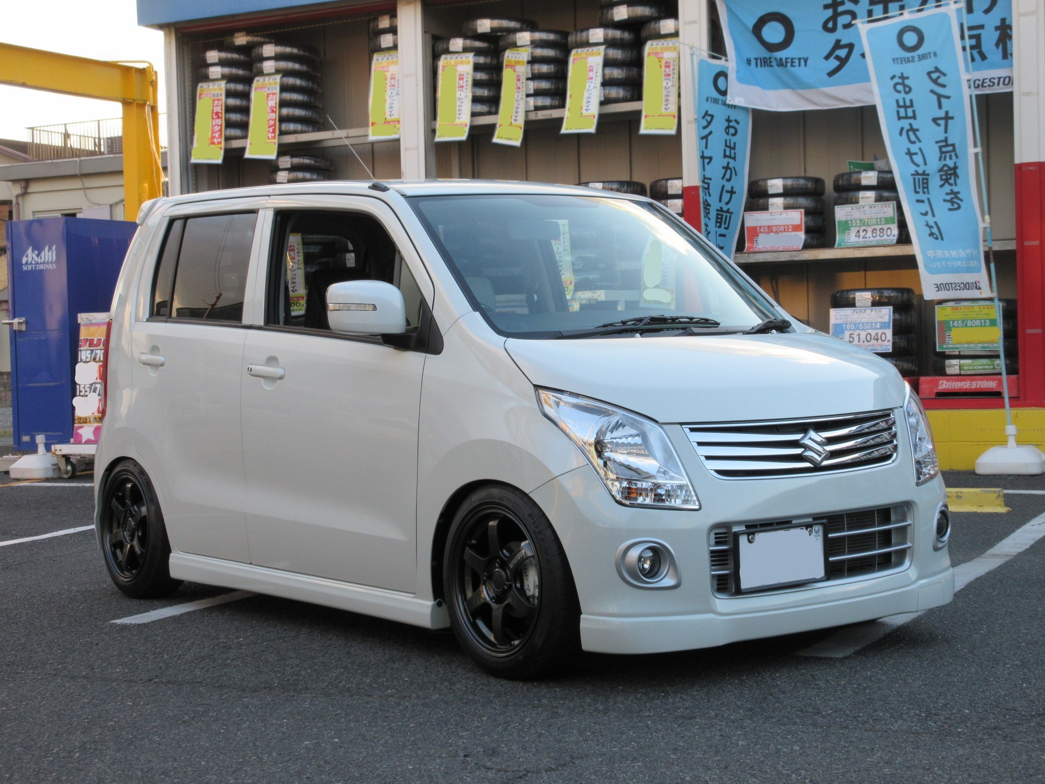 14gaw023-sm.jpg