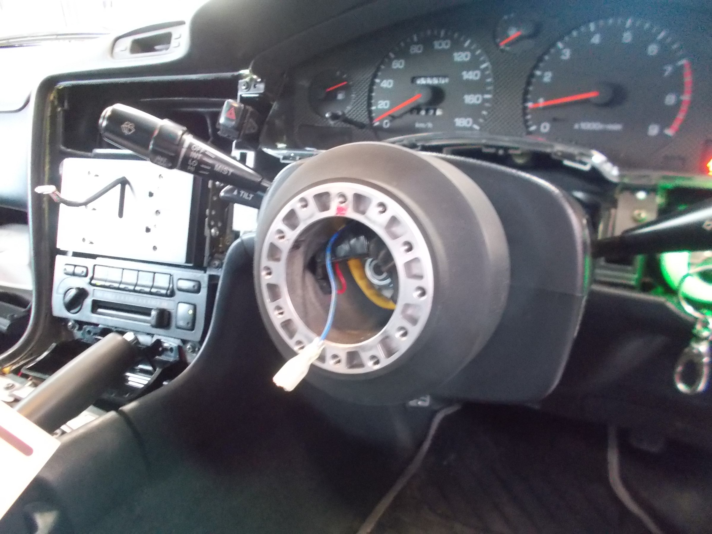 MR2 FET製ステアリング脱着パーツ「クイックリリーススペーサー3