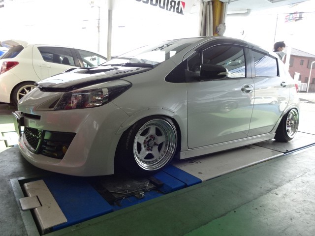 ヴィッツ 低ダストパッド投入！ | トヨタ ヴィッツRS G's 足まわり