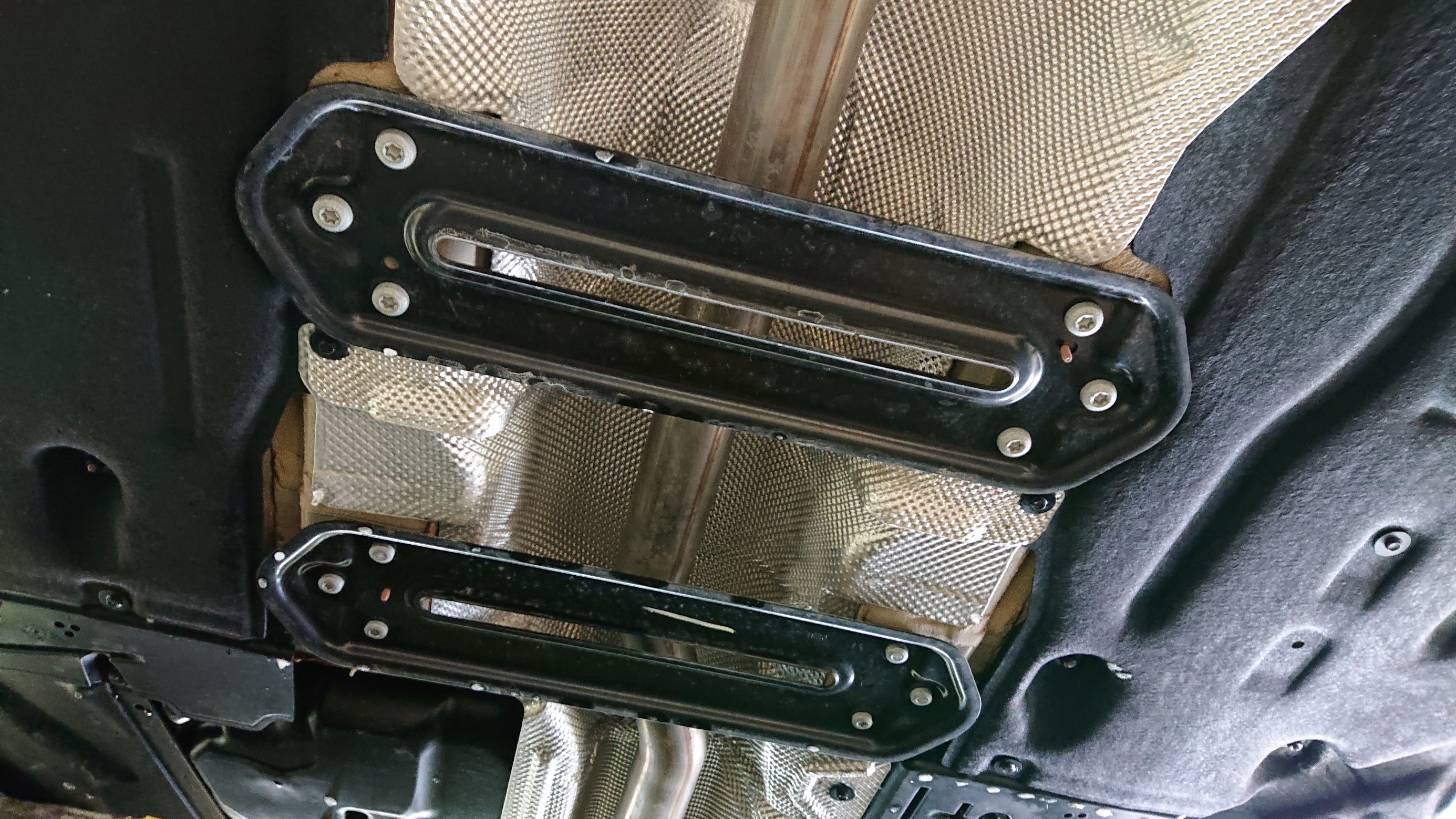 cpm ロアーレインフォースメント CLRF-B018 取付作業 ／ ミニ クーパー