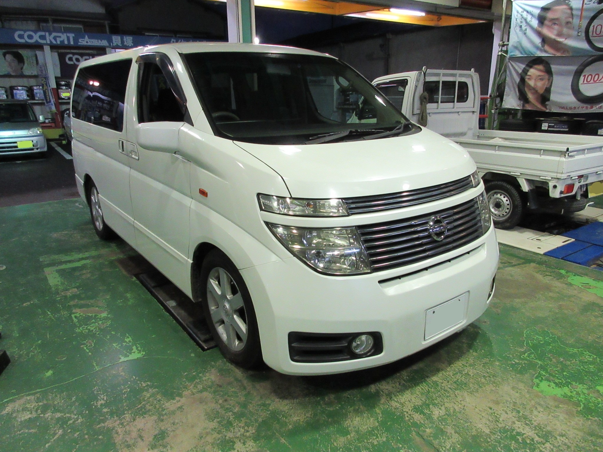 E51エルグランド プラグとイグニッションコイルの交換です | 日産 
