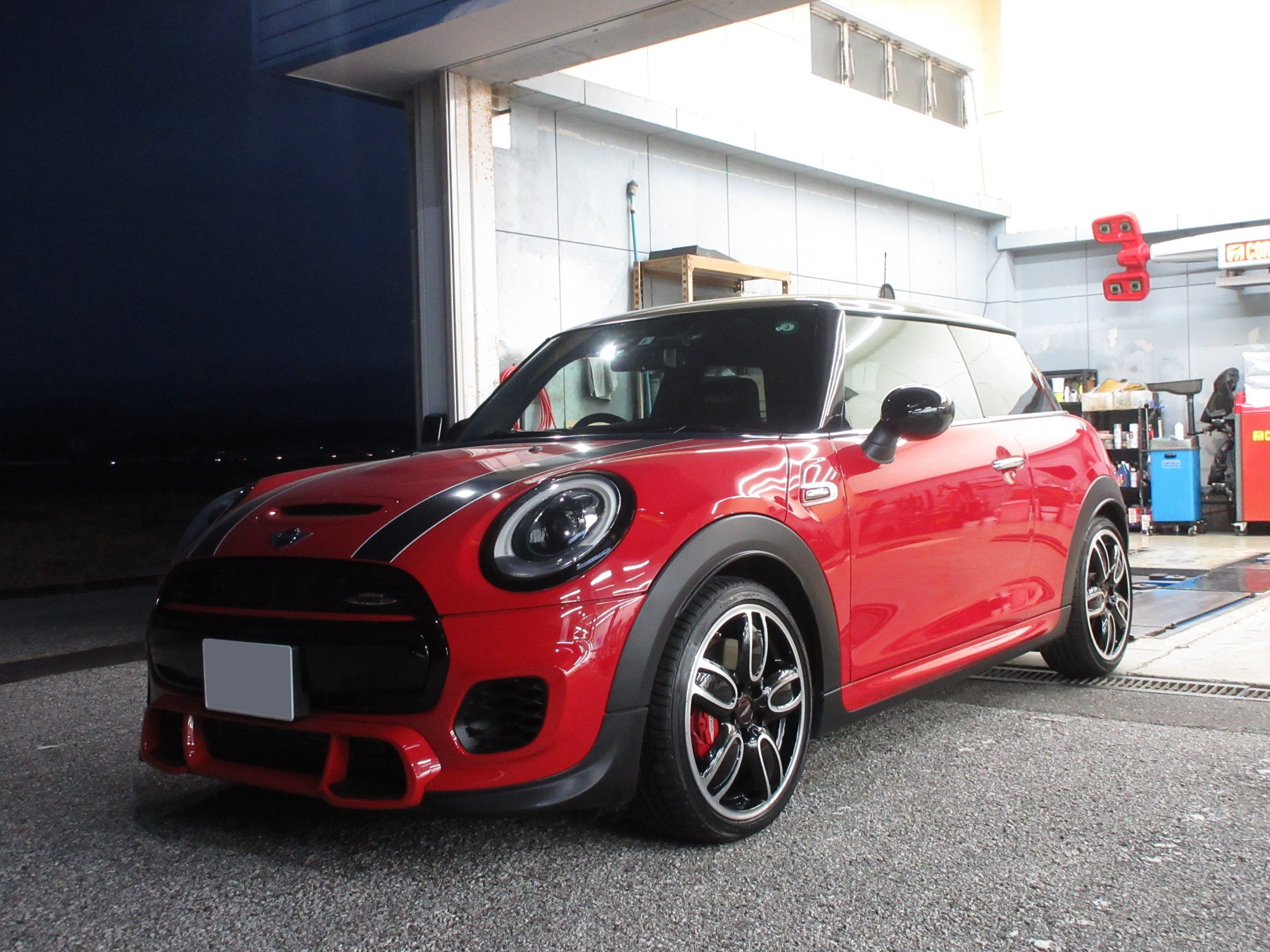 MINI JCW F56（XMJCW）& POTENZA RE050A RFT（ポテンザ アールイー