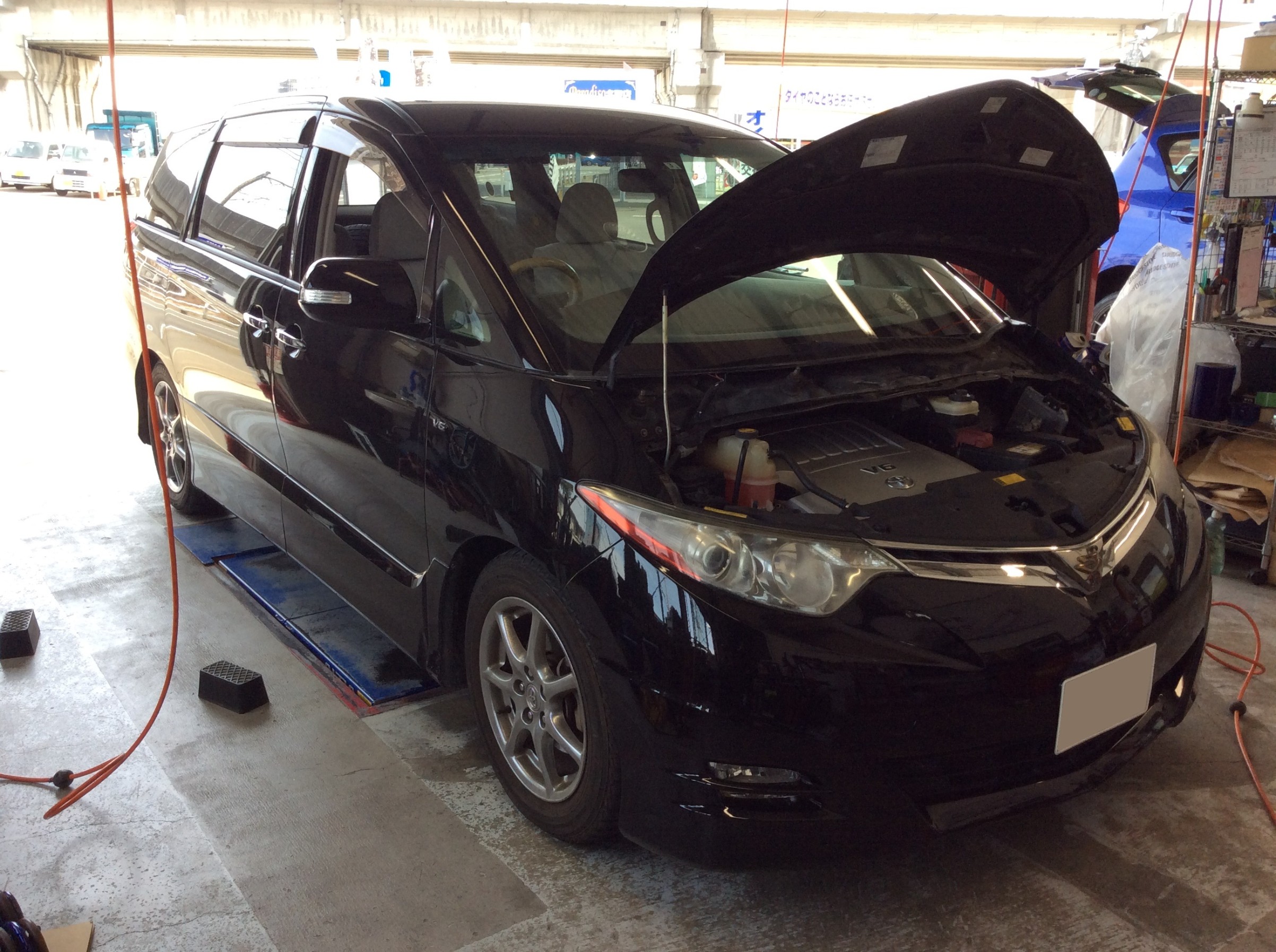 エスティマ GSR55W ショックアブソーバ交換！ | トヨタ