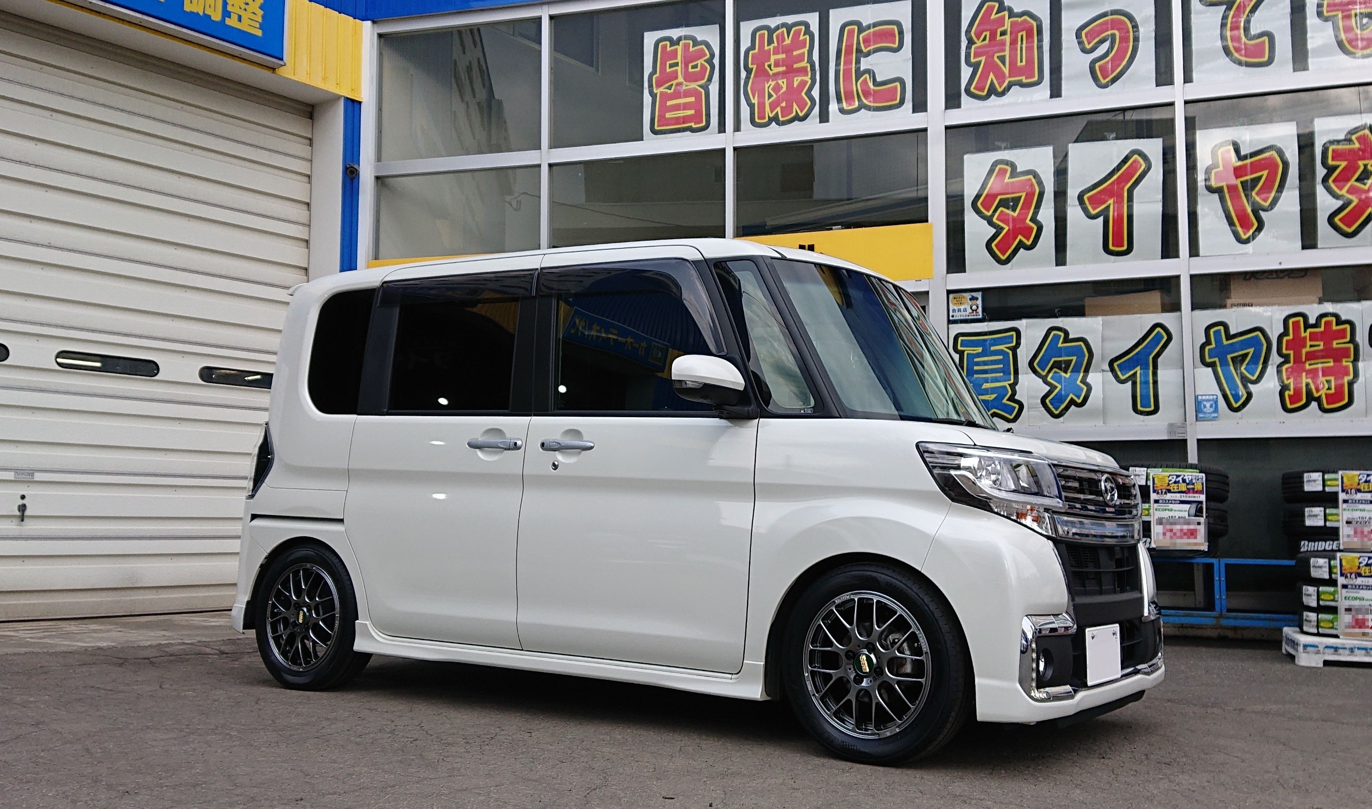 タイヤ交換対象】ダイハツ タント カスタム L370系 MID ナイトロパワー