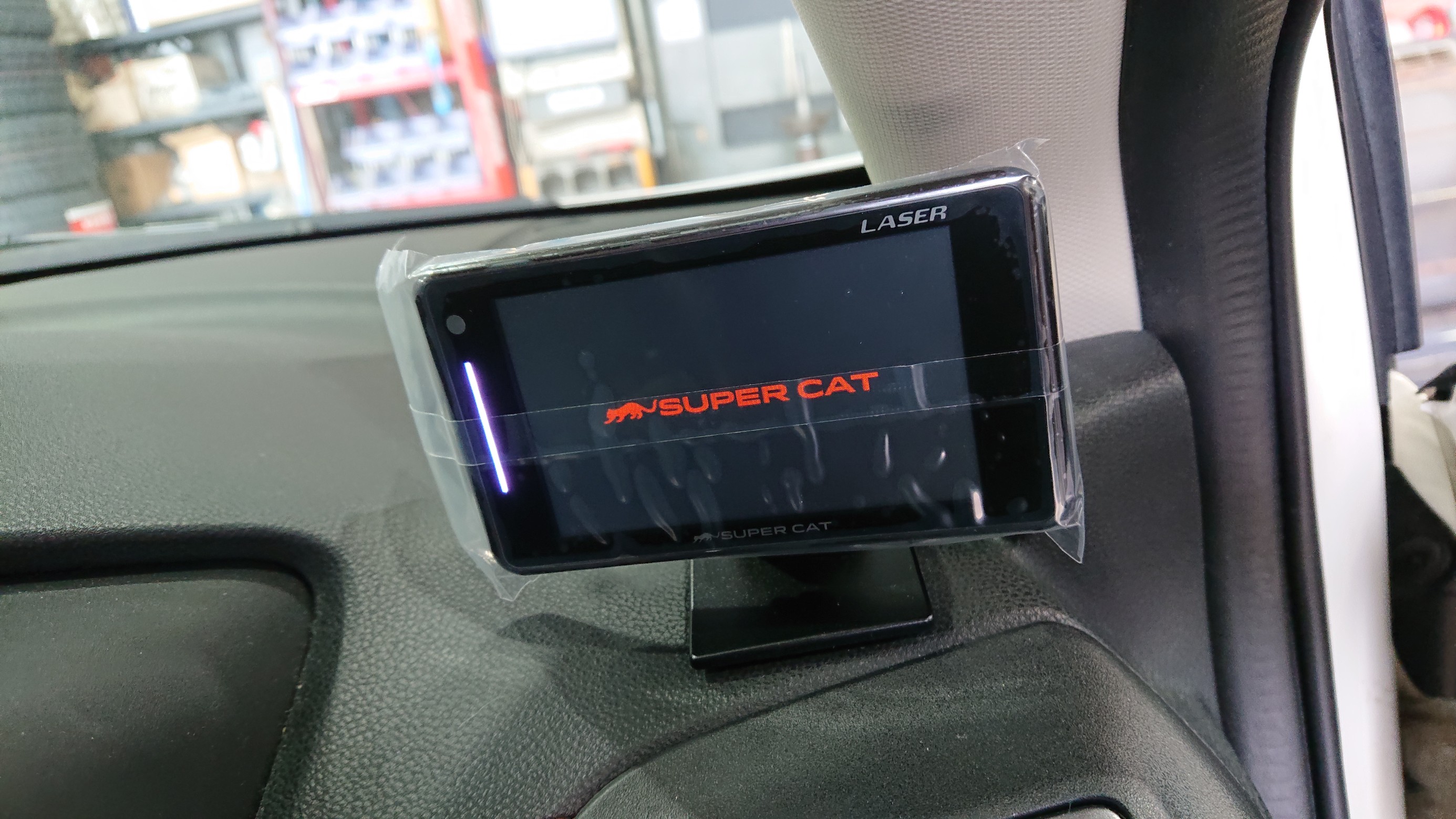 レーダー探知機から レーザー＆レーダー探知機へ交換作業