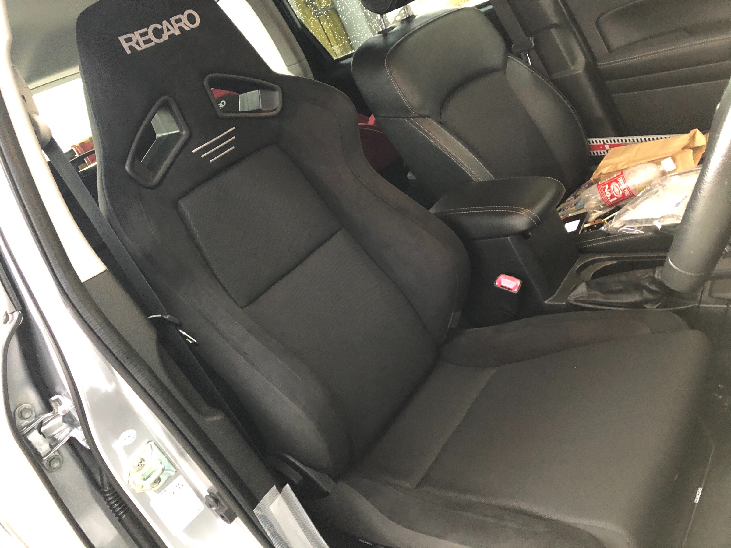 レカロシート RECARO フォレスター-