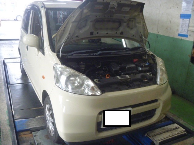 信号待ちでガクガク ホンダ ライフ メンテナンス オイル バッテリー他 メンテナンス オイル バッテリー他 Wako S特約店舗 店舗日記 コクピット 麻生 車のカスタマイズにかかわるスタッフより