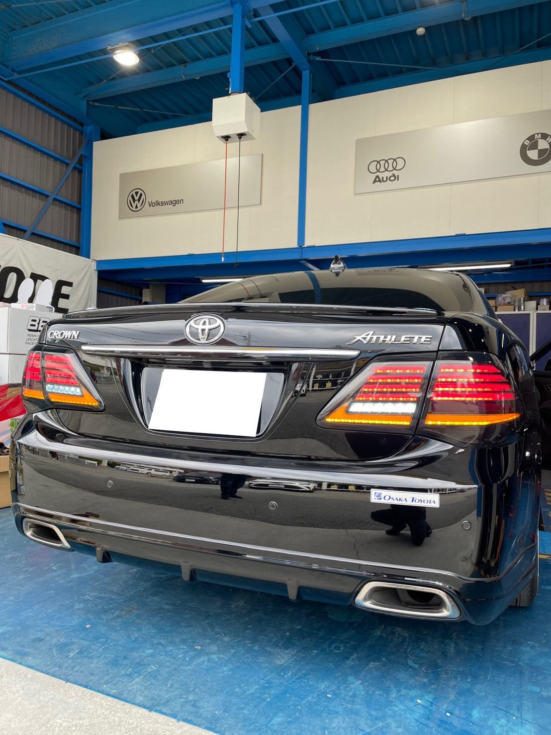 トヨタ クラウン 200GWS204 ハイブリッド テール ランプアスリート