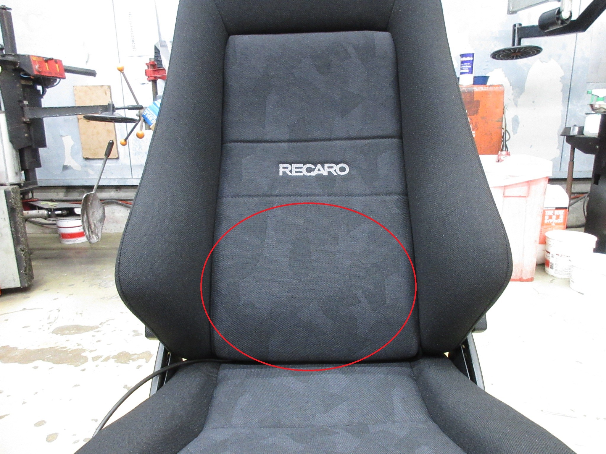 今回は買わないつもりだったけど やっぱり体が覚えてました トヨタ ピクシスバン S331m に レカロシート エルゴメドmv を2脚セットで取り付け ダイハツ アトレー 店長アサコのブログ コクピット 55 車のカスタマイズにかかわるスタッフより