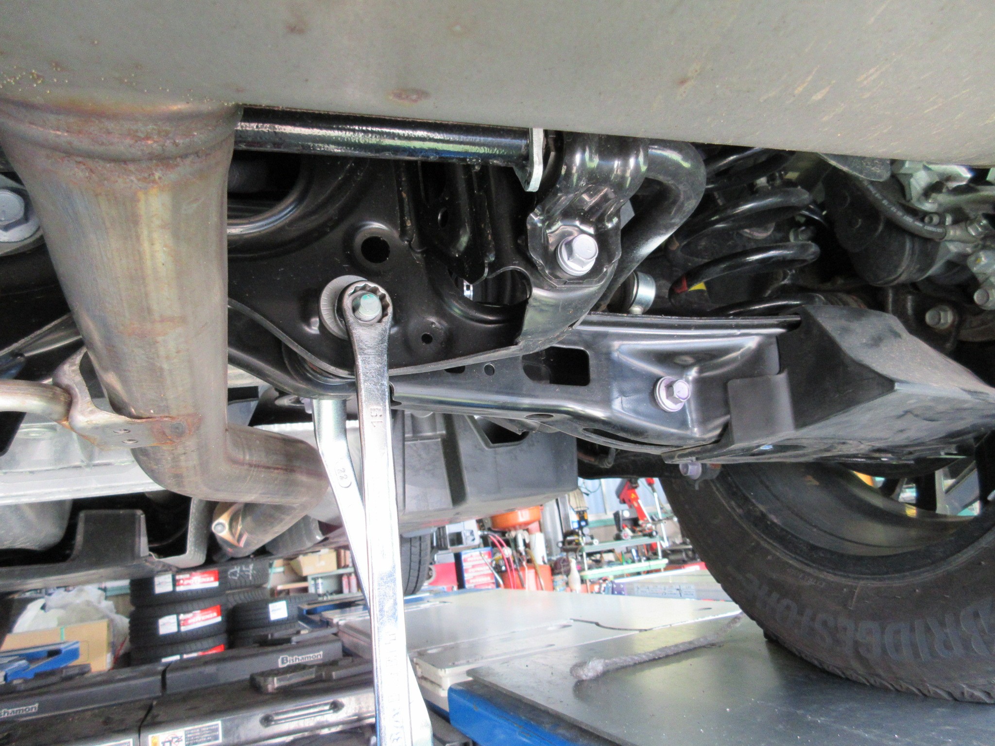 RAV4ユーザーに大好評のイージーアップ | トヨタ RAV4 足まわり