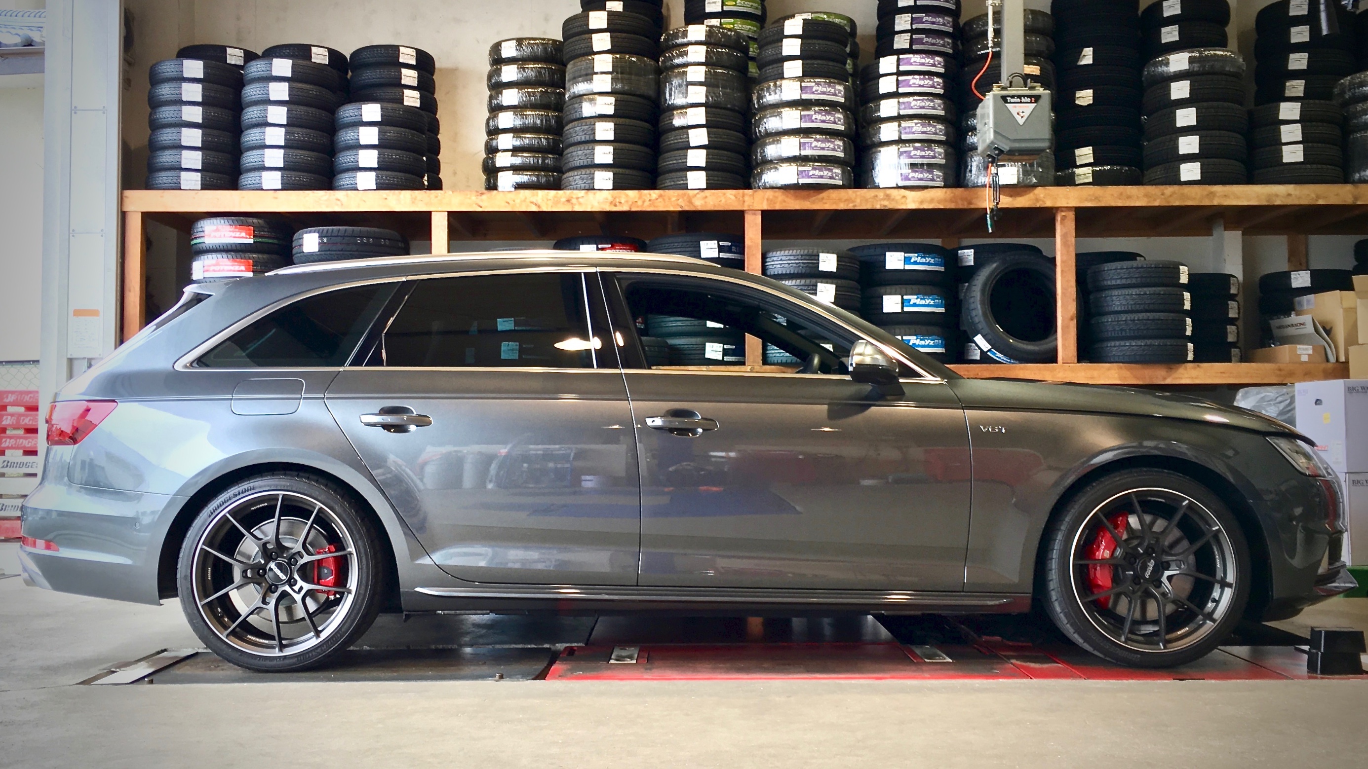 Audi S4 Avant ✖ VOGTLAND SPORT LOWERING SPRINGS | アウディ Audi S4 Avant ✖ VOGTLAND SPORT LOWERING SPRINGS | アウディ