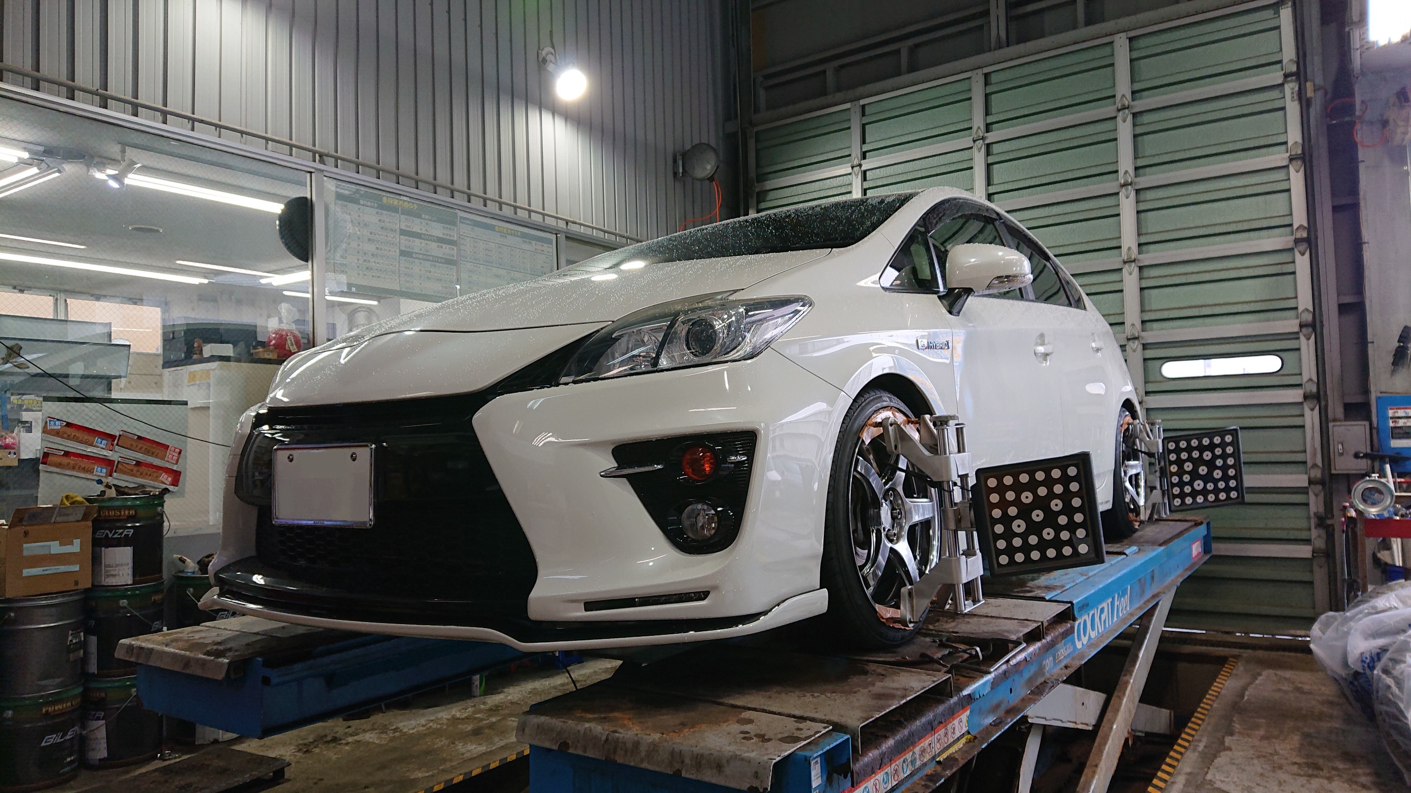 トヨタ プリウス G's 仕上げ作業 “後編” 足回り一括お造り