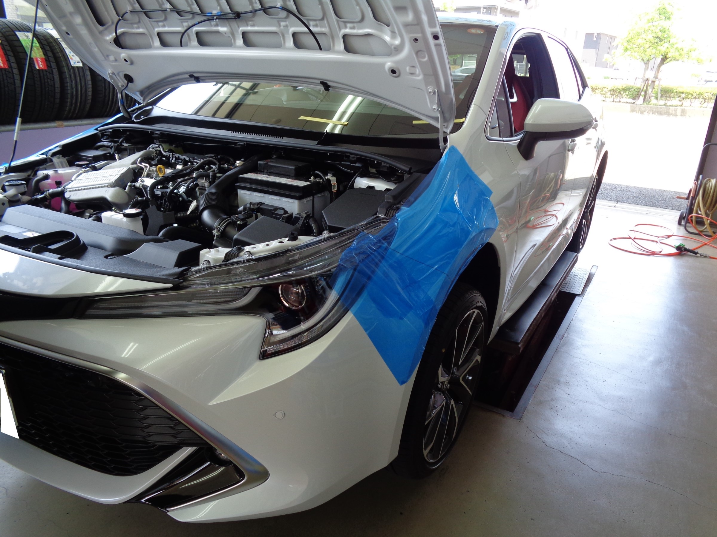 TOYOTA トヨタ カローラスポーツ NRE201HにRS-R Ti2000取付