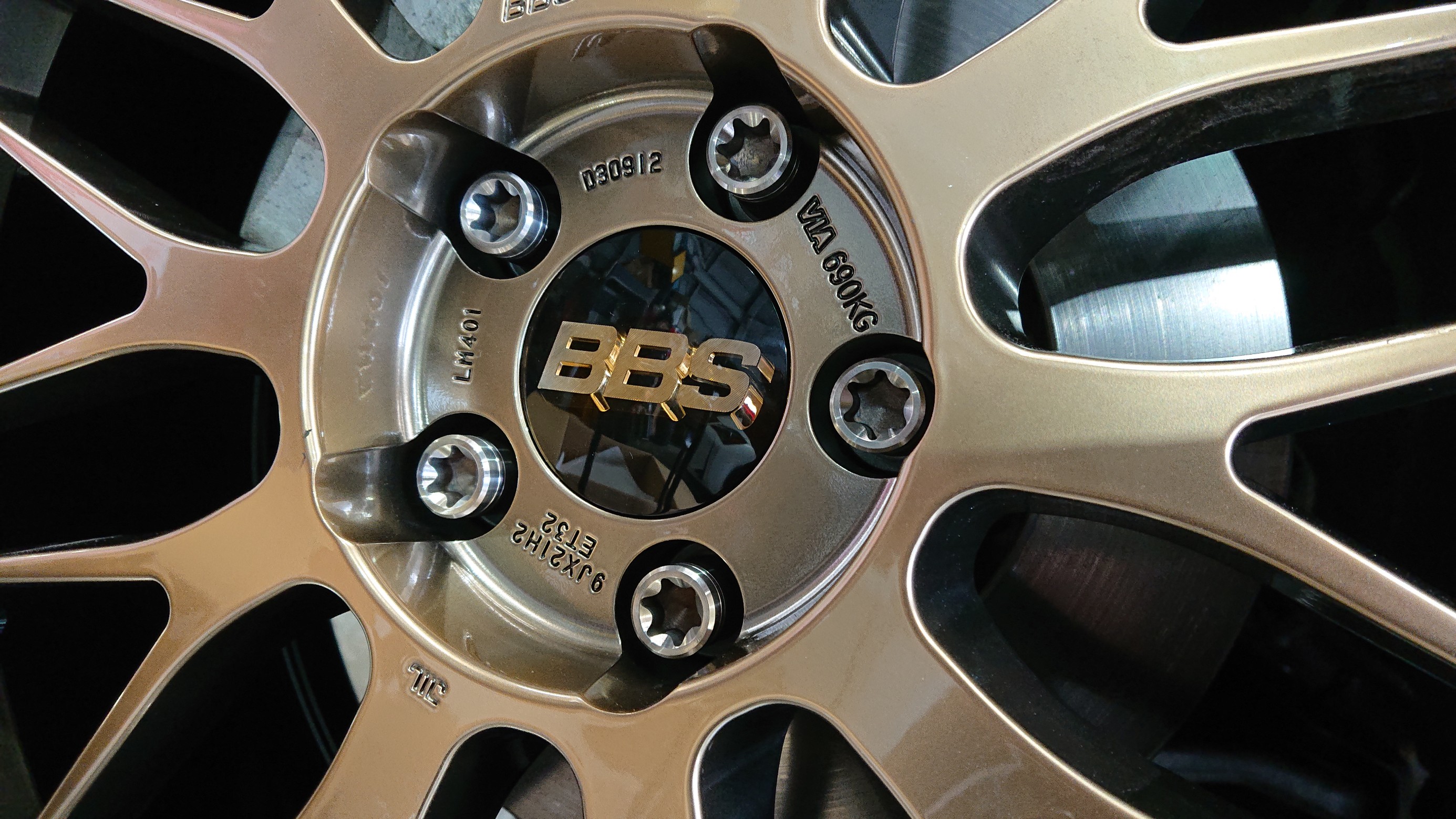 BBS LM 期間限定モデル ダイヤモンドゴールド × BKBDリム