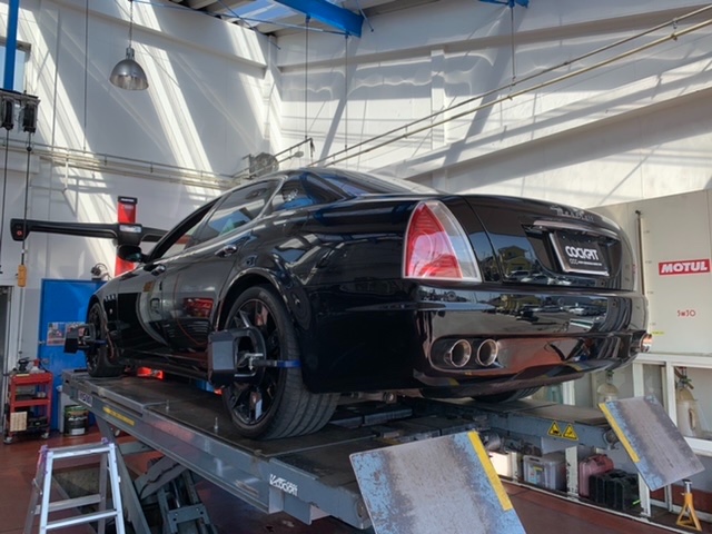 ◇Maserati Quattroporte Z.S.S.サスペンションキット取付・4輪