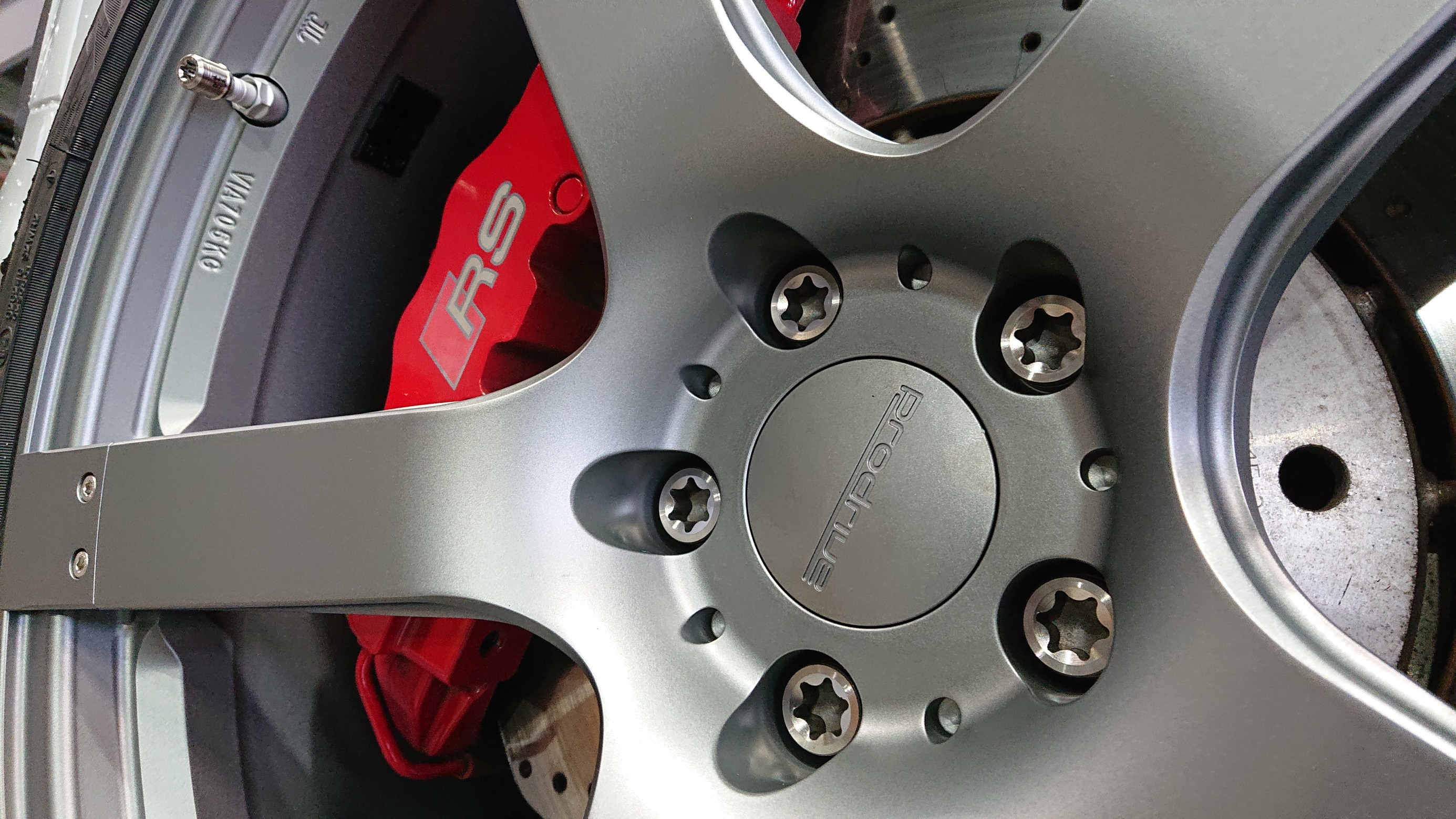 Prodrive GC-05N & POTENZA（ポテンザ）S007A と ウェッズ TPMS