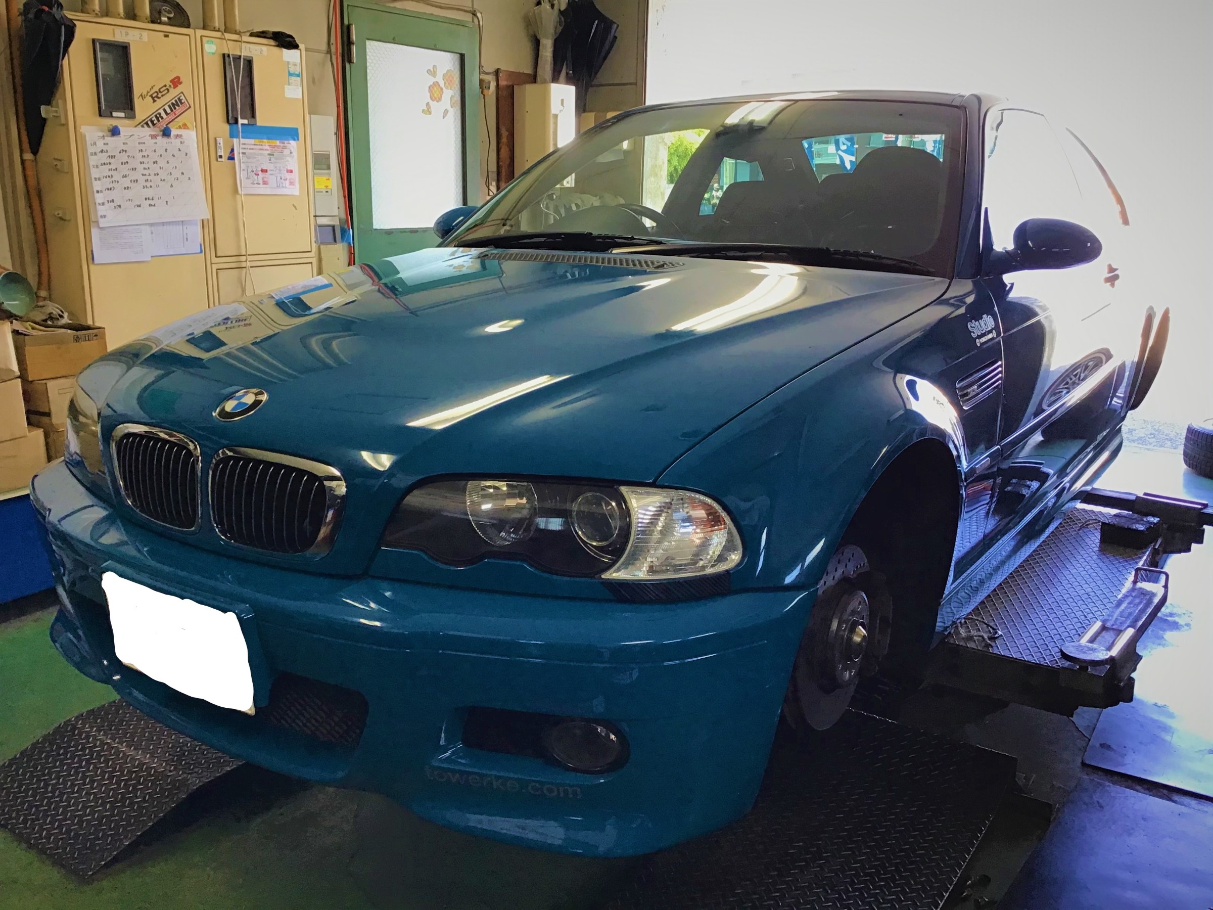 輸入車も大歓迎 M3タイヤ交換 Bmw M3 タイヤ タイヤ タイヤ ホイール交換 店舗日記 コクピット 麻生 車 のカスタマイズにかかわるスタッフより