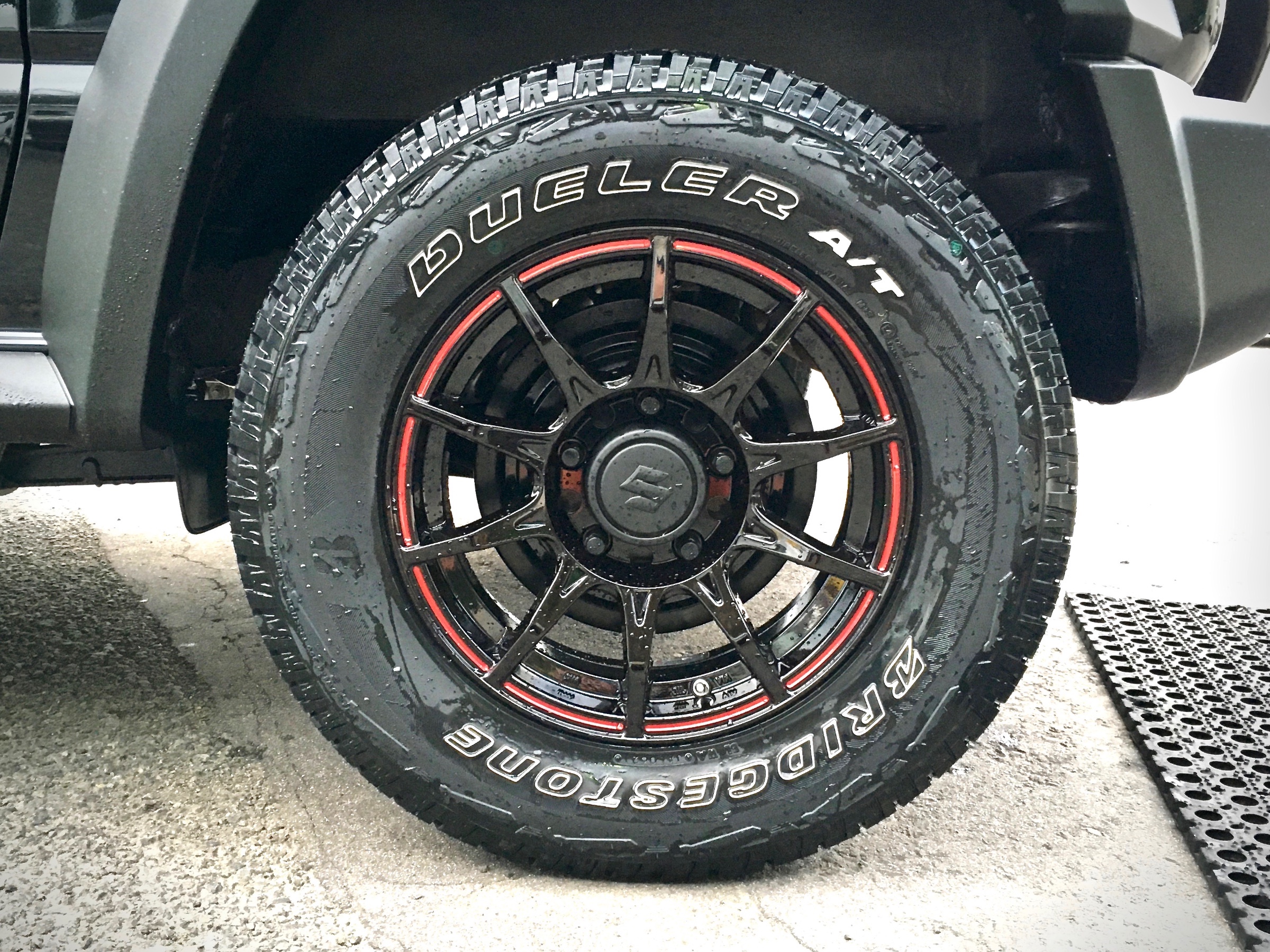 JB74W SUZUKI Jimny SIERRA ✖ DUELER A/T 001 ✖ 5ZIGEN BLACK