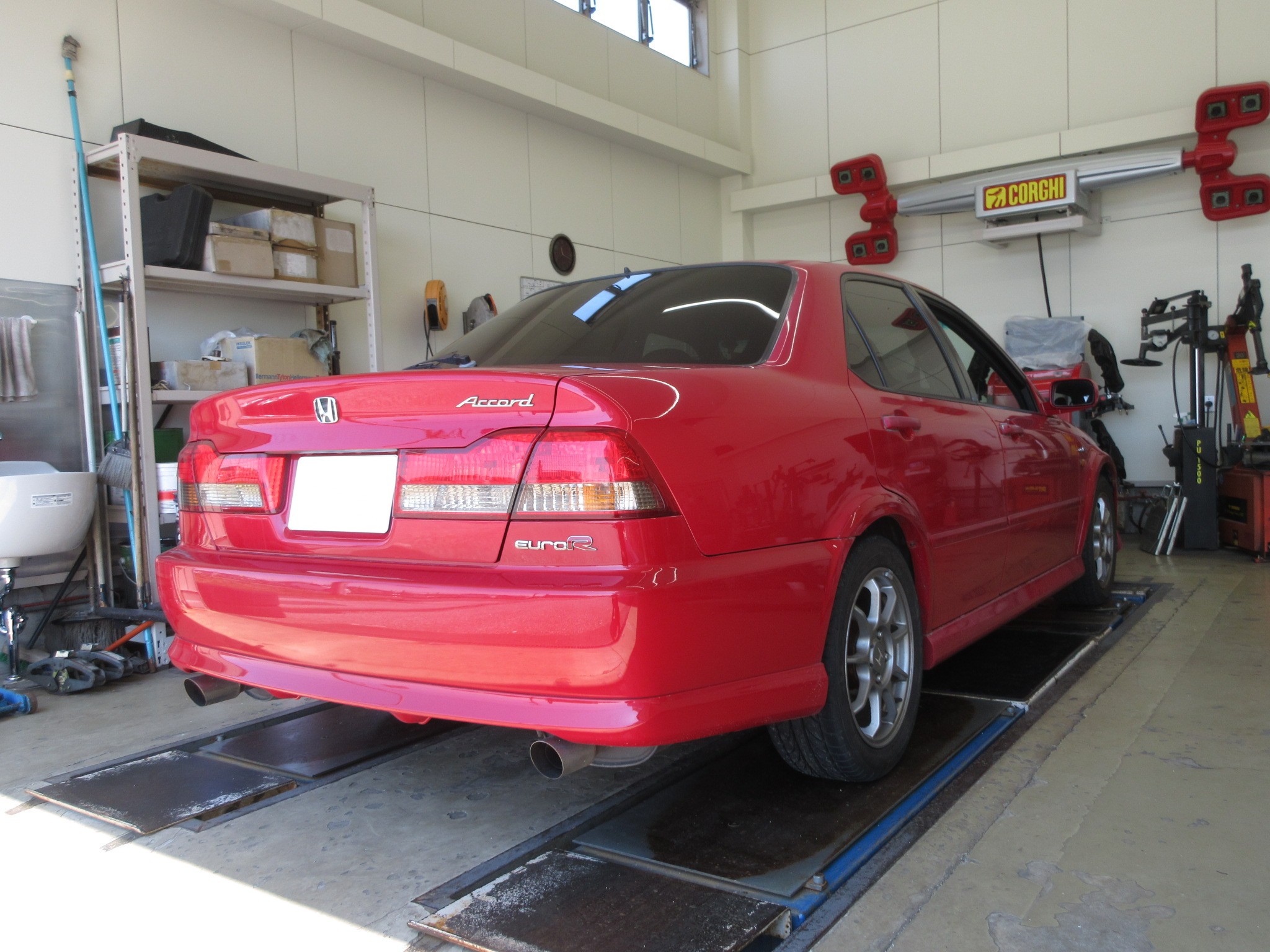 どうしてもホンダミュージックが聞きたくて・・・”アコード ユーロR