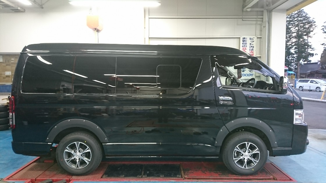 タイムセール カーパーツ専門店BoooN ブーン ジャオス ハイエース 200