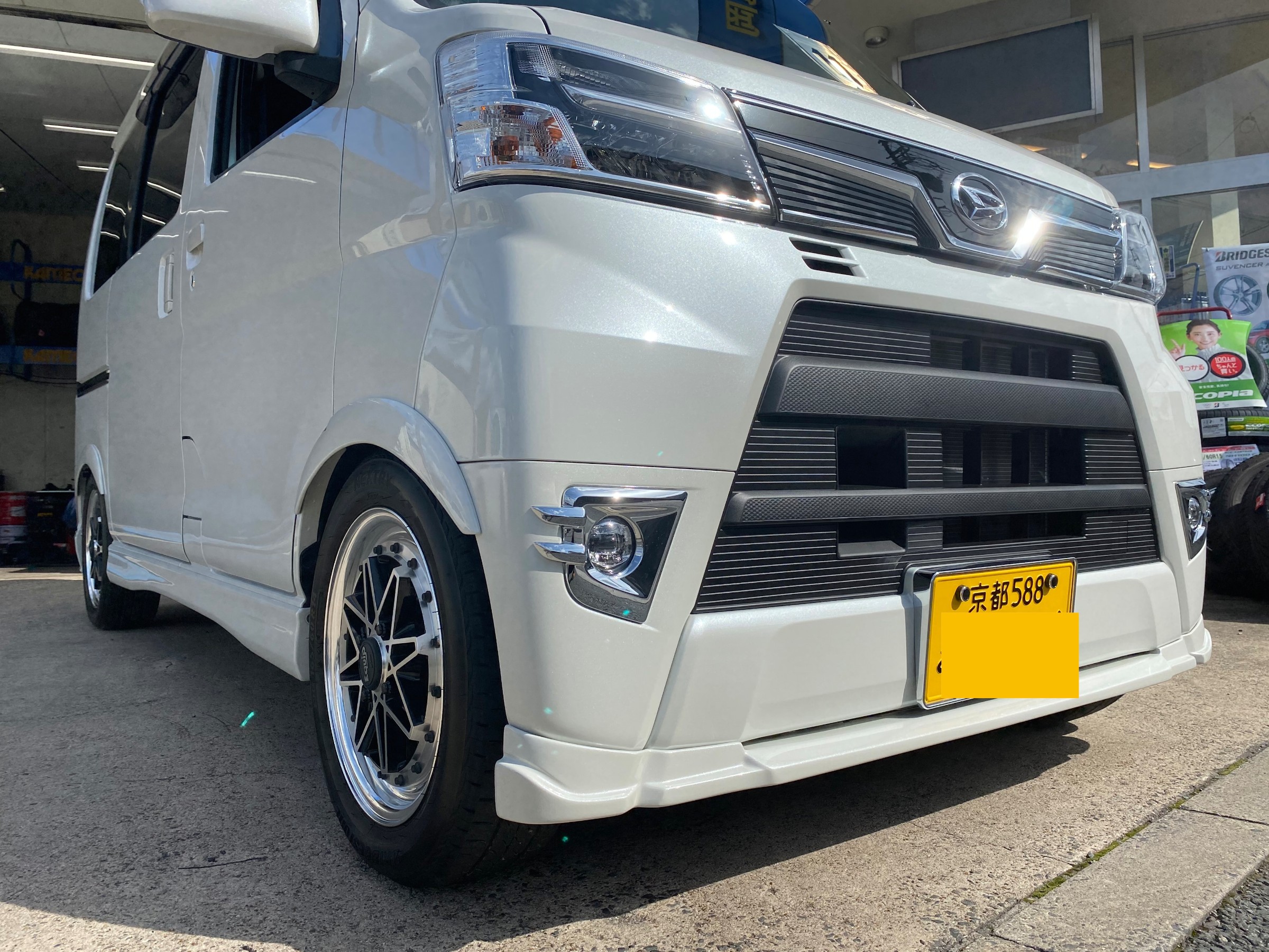 ダイハツ アトレーワゴン エアロ 取付 ダイハツ アトレー エクステリア エクステリア エアロ取り付け Kameoka Diary コクピット 亀岡 車のカスタマイズにかかわるスタッフより