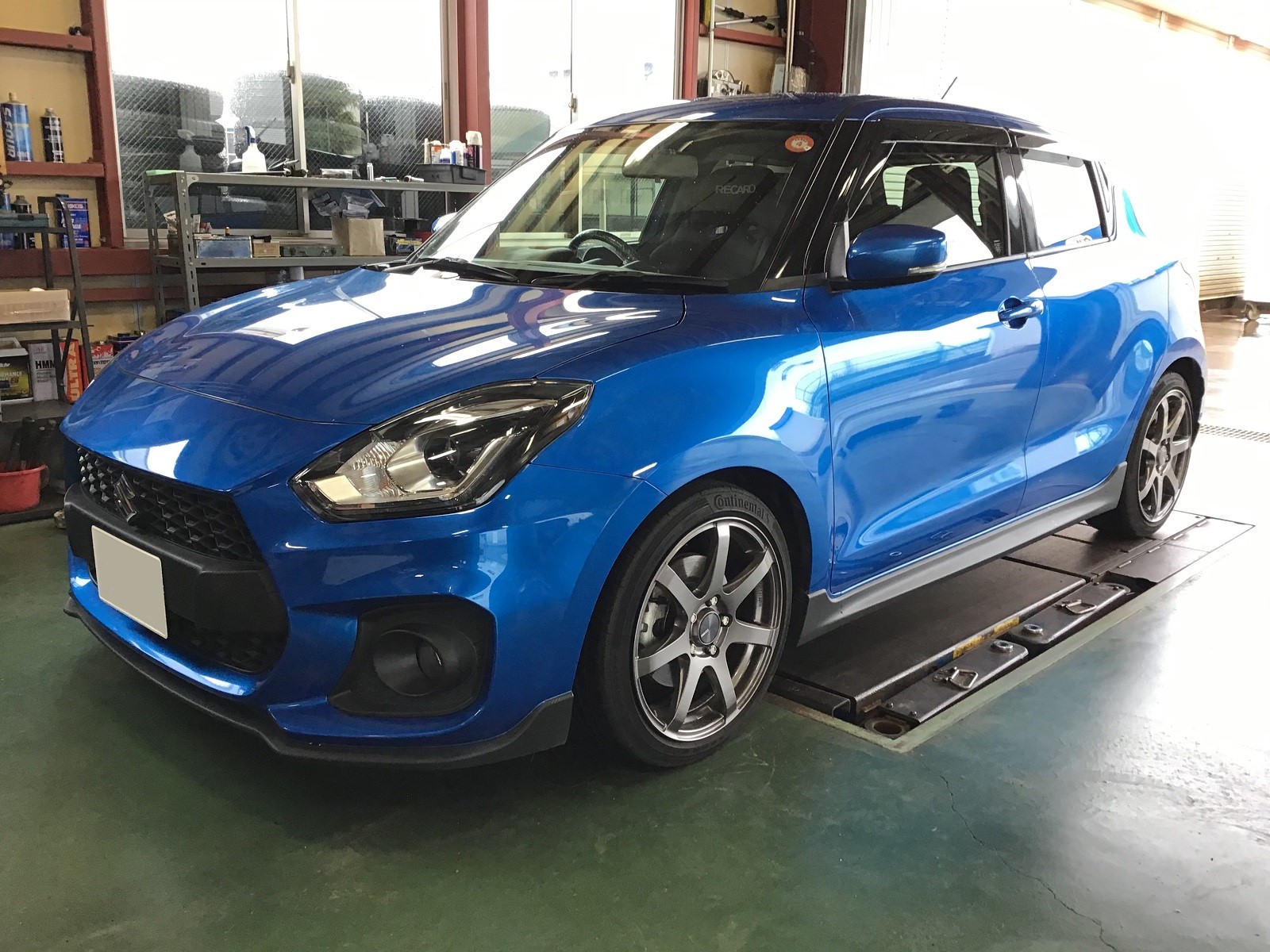 スイフトスポーツZC33S × CUSCO 車高調 | スズキ スイフト