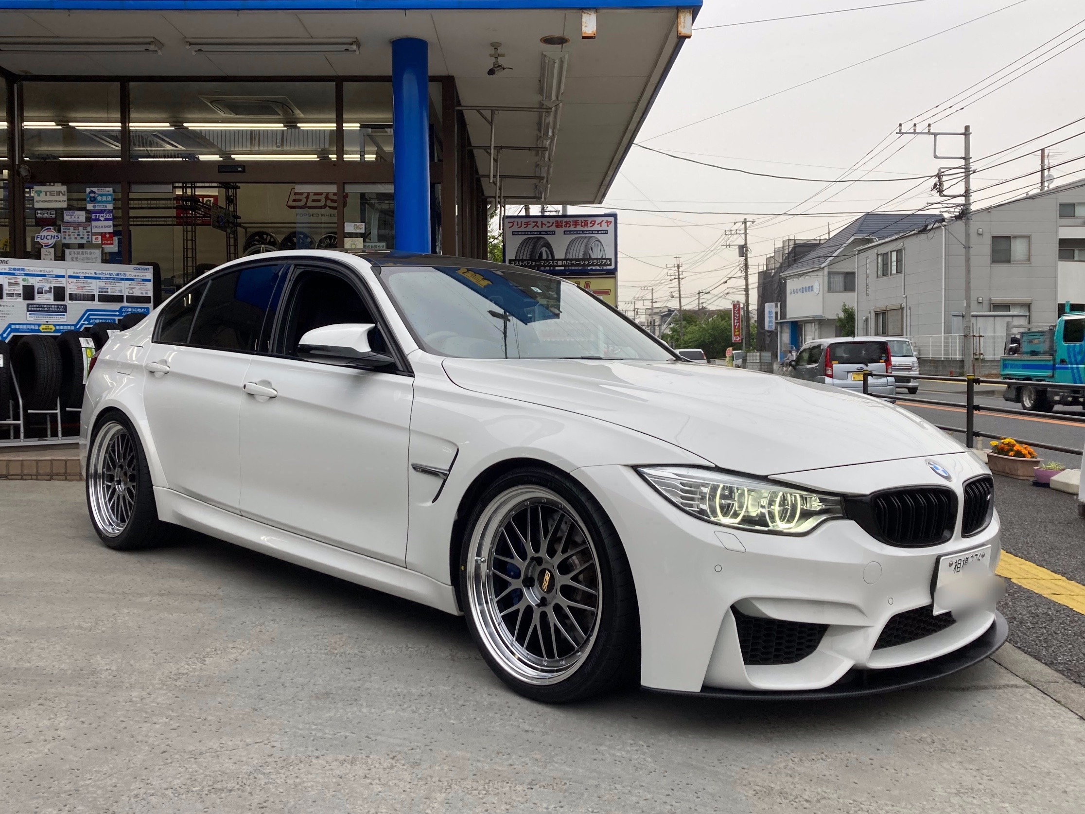 Bmw M3にbbs Lmを オーナーズカーインデックス カスタマイズカー紹介 コクピット 相模原 お客さまの車高調 ドレスアップ カスタマイズなど加工取付事例車両の紹介