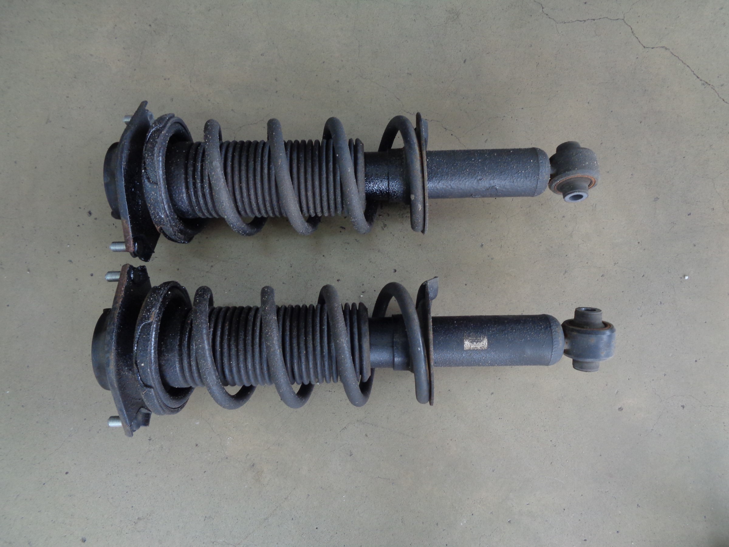 スバル インプレッサWRX STI（GRB）の足回りリフレッシュ！ | スバル