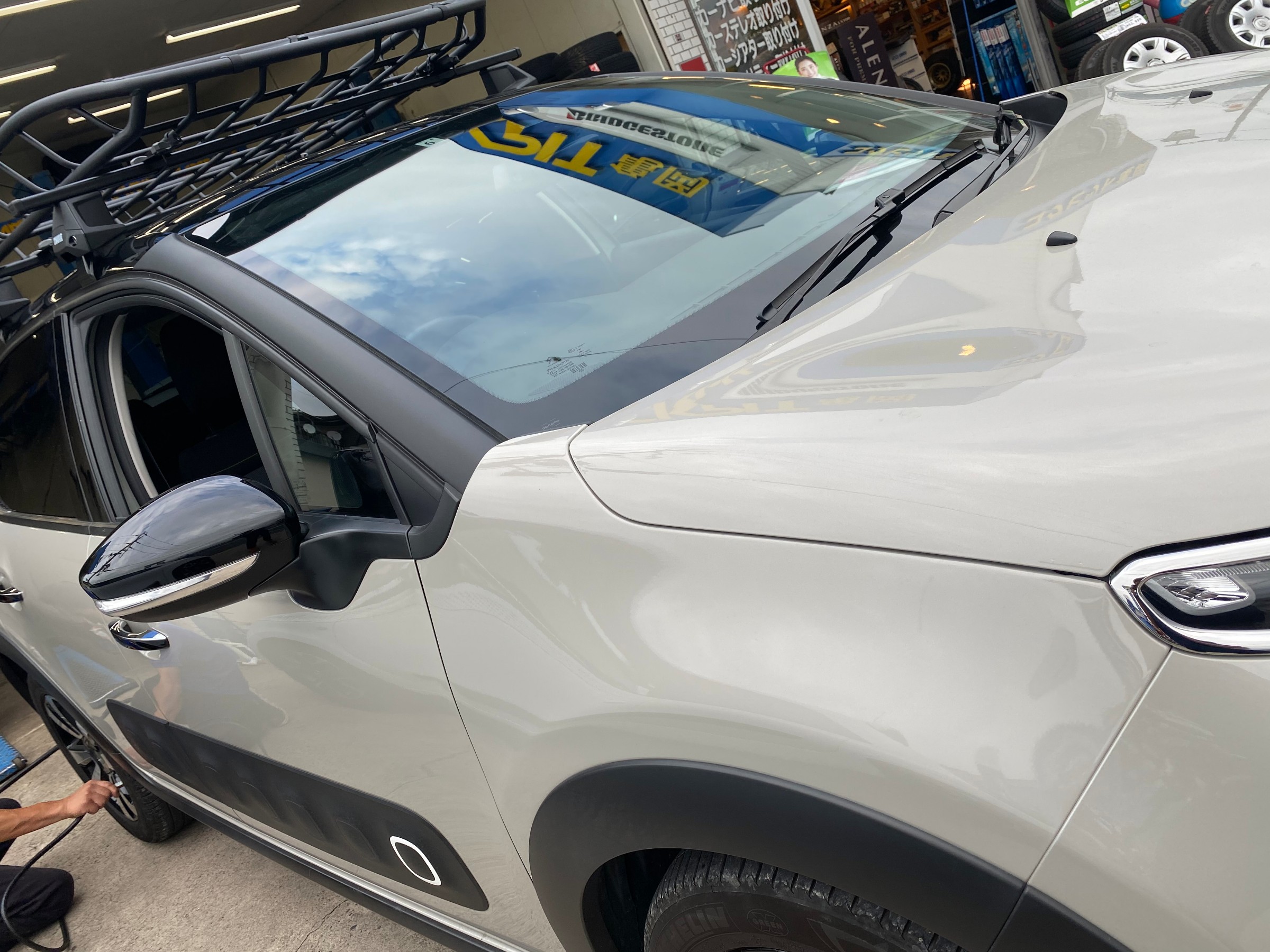 シトロエン C3 キャリア 取付 スーリー | シトロエン C3 その他パーツ | KAMEOKA DIARY | コクピット 亀岡 |  車のカスタマイズにかかわるスタッフより