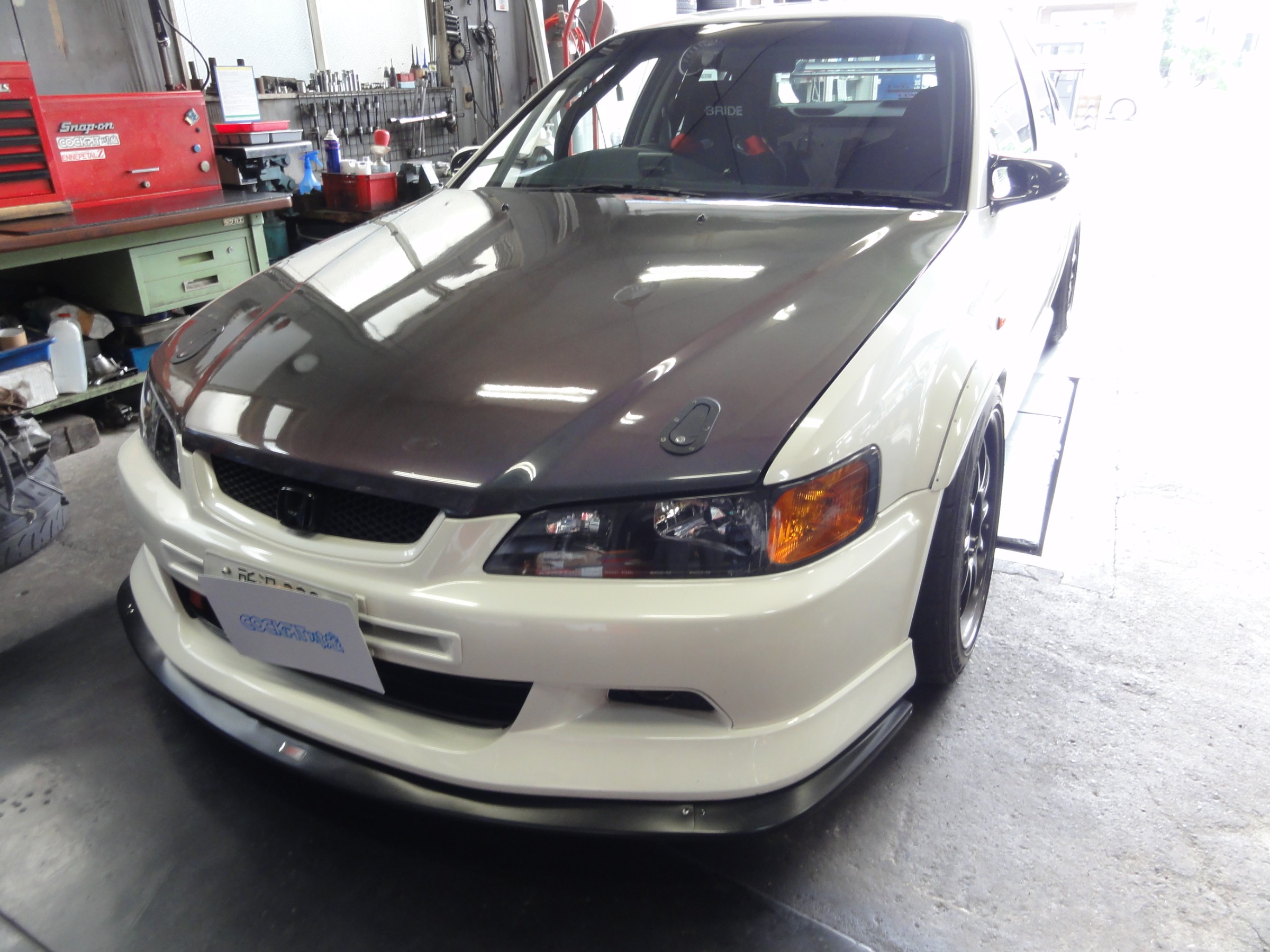 アコードユーロr Cl1 ミッションオイル交換 ホンダ アコードユーロr メンテナンス オイル バッテリー他 メンテナンス オイル バッテリー他 ミッションオイル交換 作業日誌 コクピット 川越 お店の得意技紹介