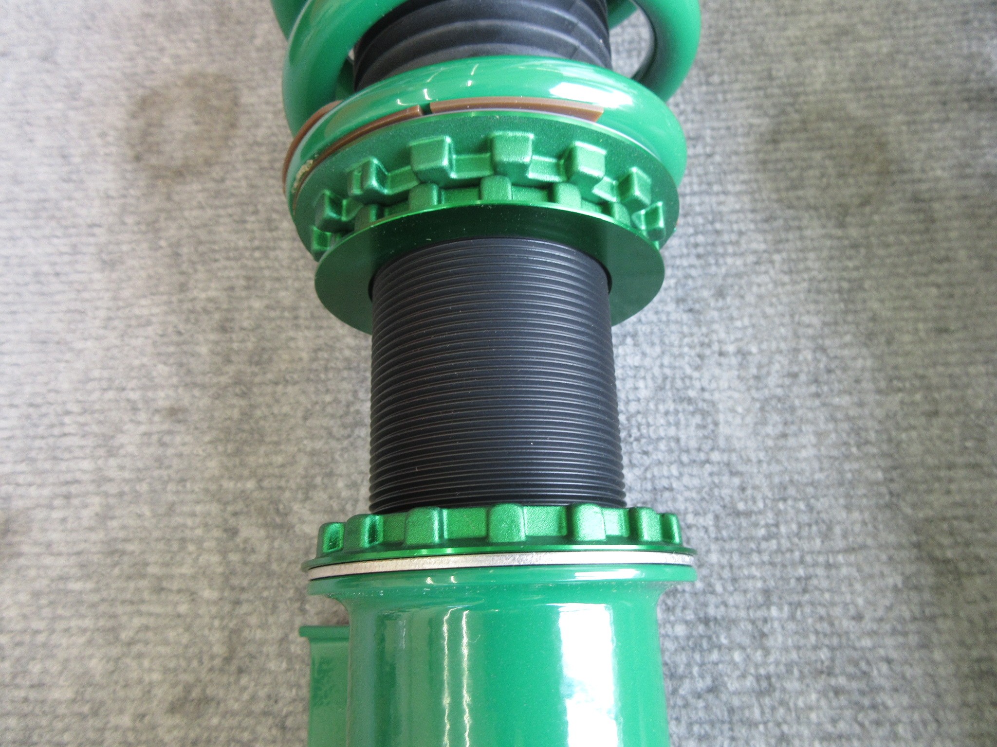 スキマが気になって夜も眠れないから車高調で快適にローダウン