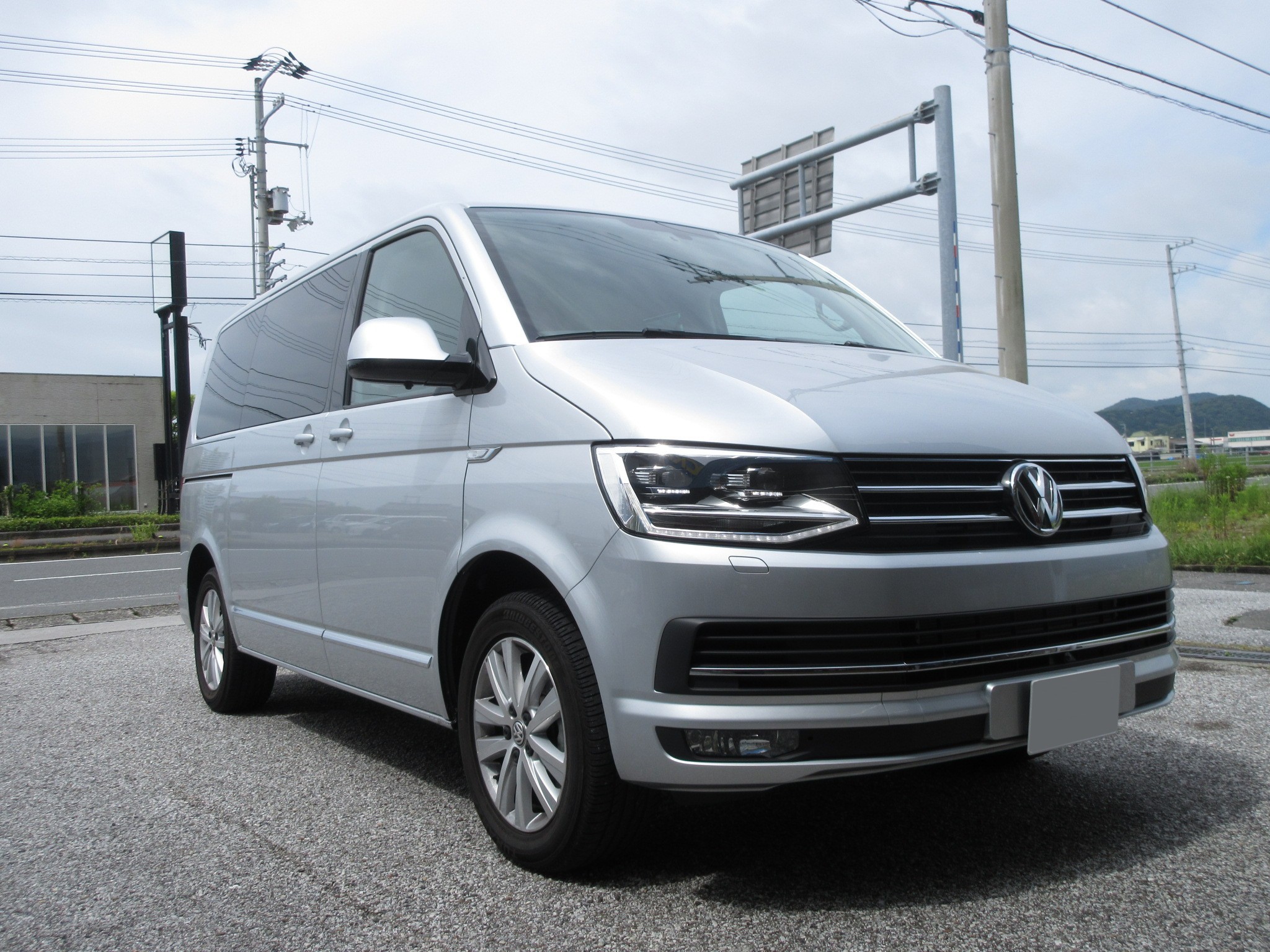 フォルクスワーゲン トランスポーター カリフォルニア T6 4WD 車高調 