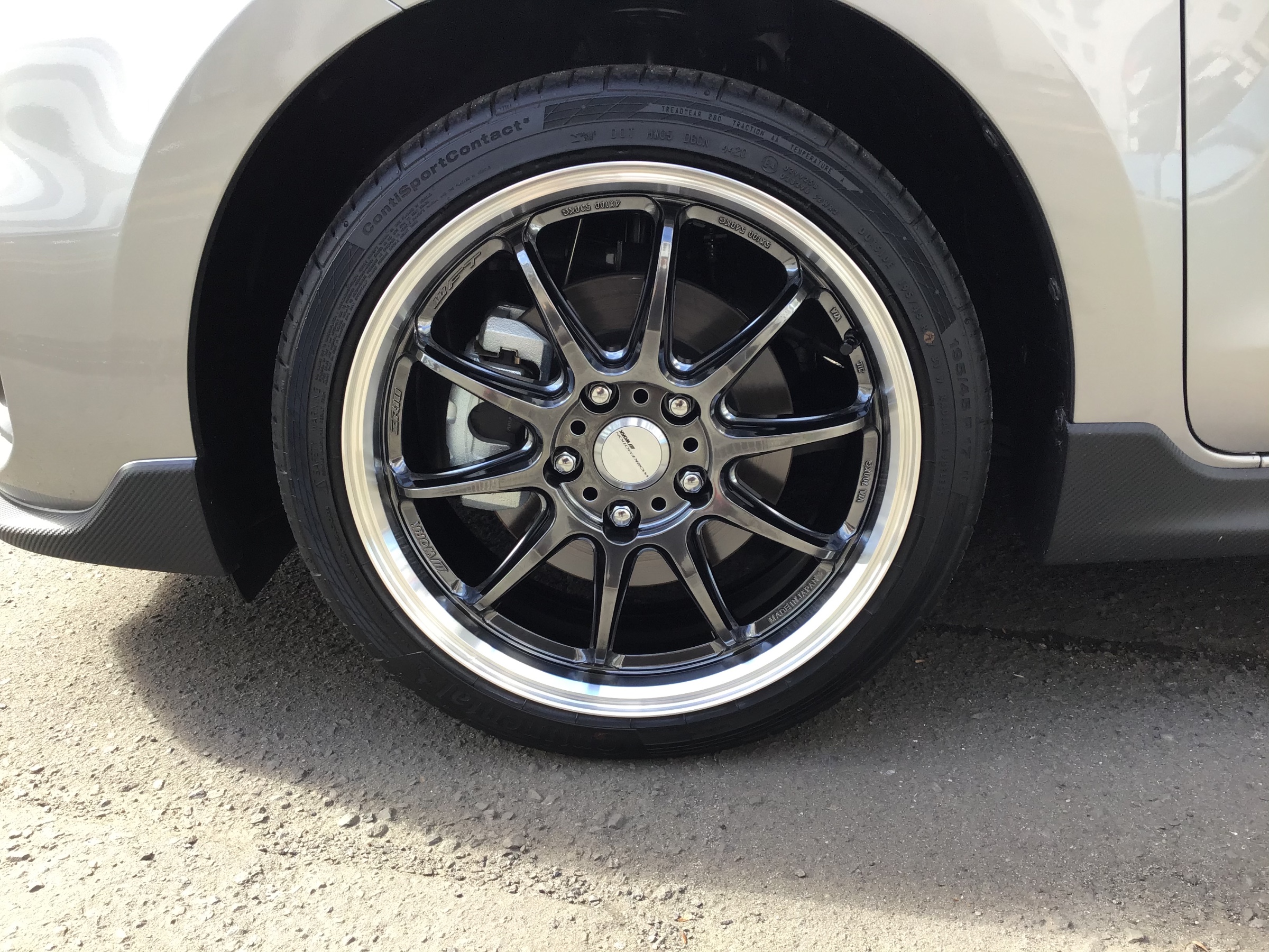 スズキ スイフトスポーツ WORK EMOTION ZR10取り付け | スタッフ日記 