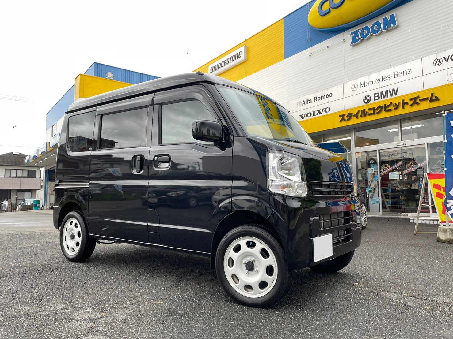初回限定 日産NV100クリッパーのフロントガタが締まる 強化フロント