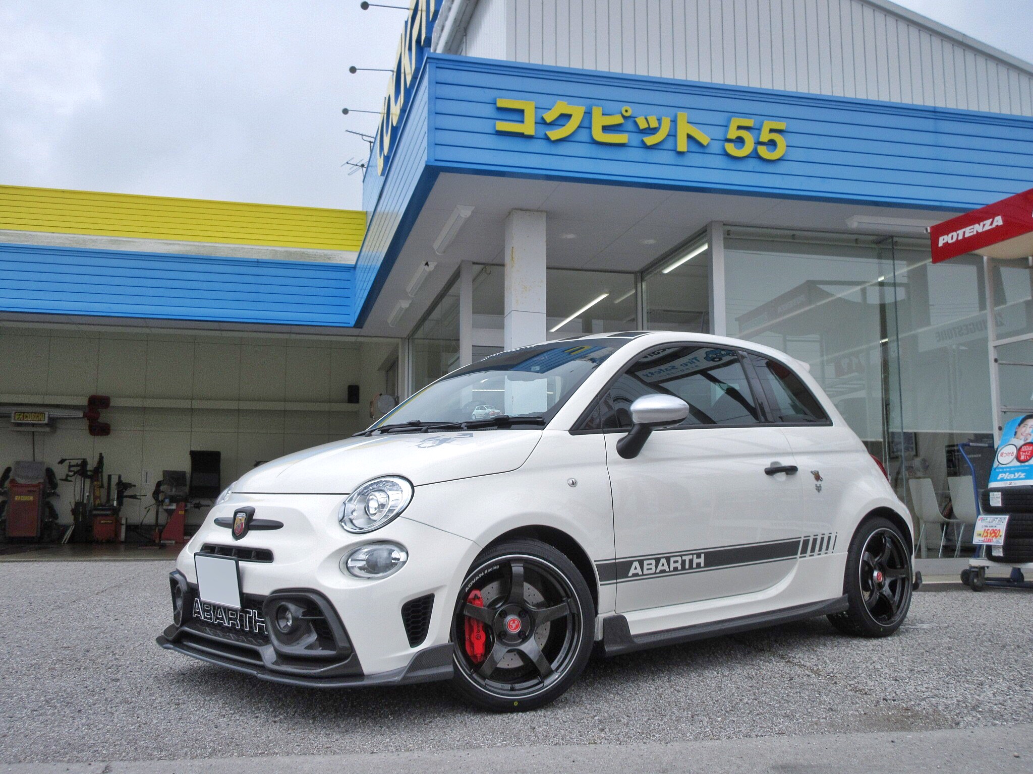 フィアット500 アバルト ブレンボキャリパー用ADVANホイール