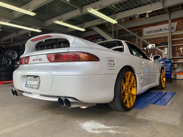 ◇MITSUBISHI GTO [Z16A] DIXCEL ブレーキパッド&ローター取付