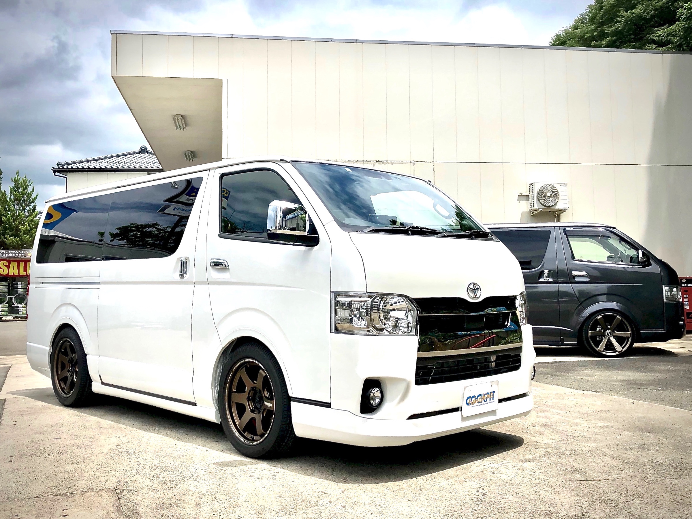 GDH206V TOYOTA HIACE SUPER GL DARK PRIME Ⅱ ✖ RAYS VOLK